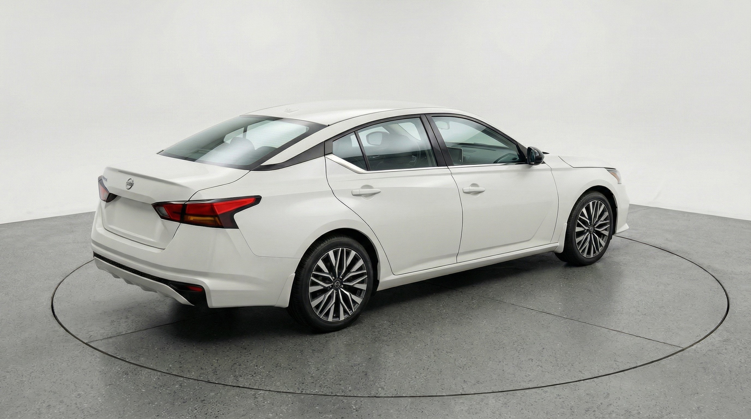 Thumbnail: 2025 Nissan Altima - 9