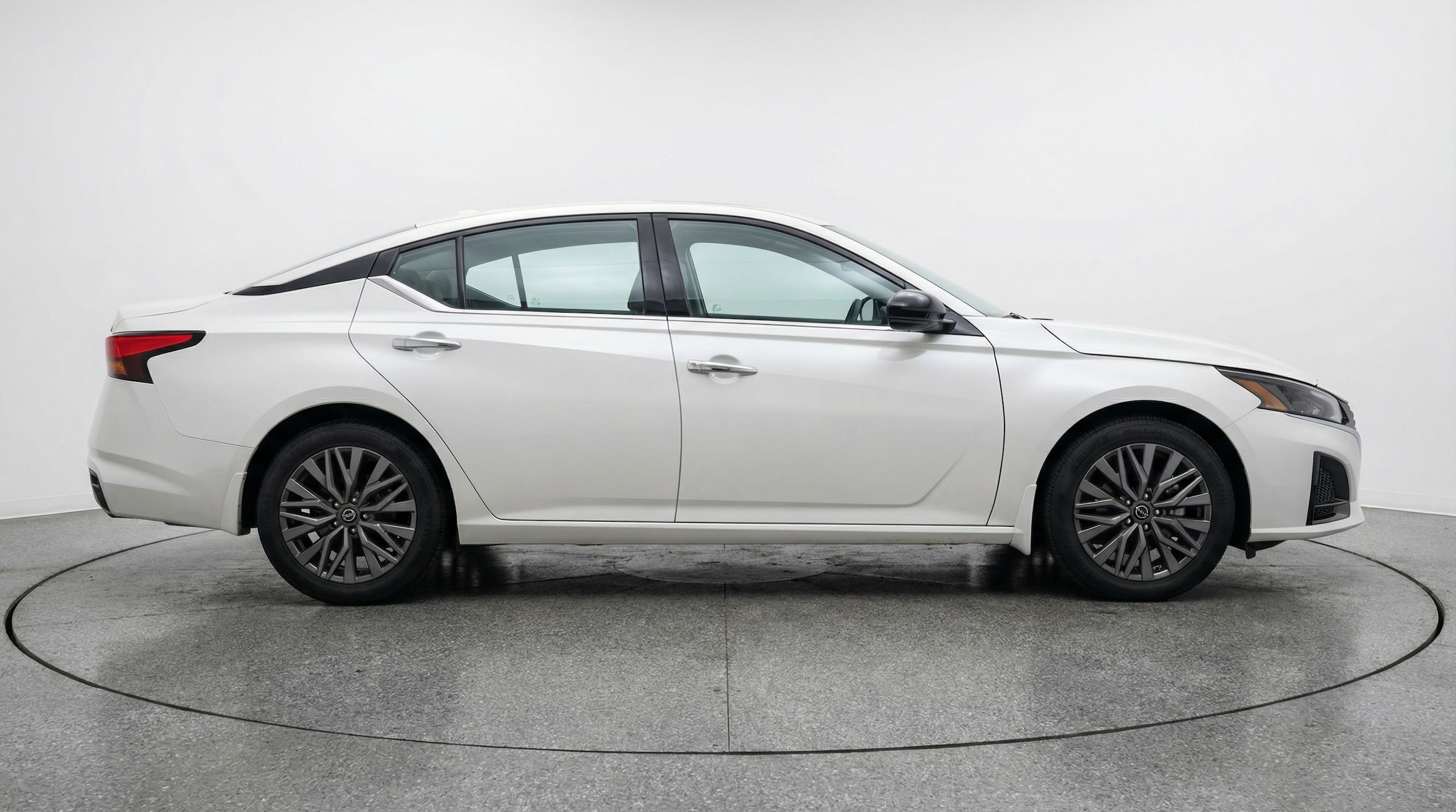 Thumbnail: 2025 Nissan Altima - 8