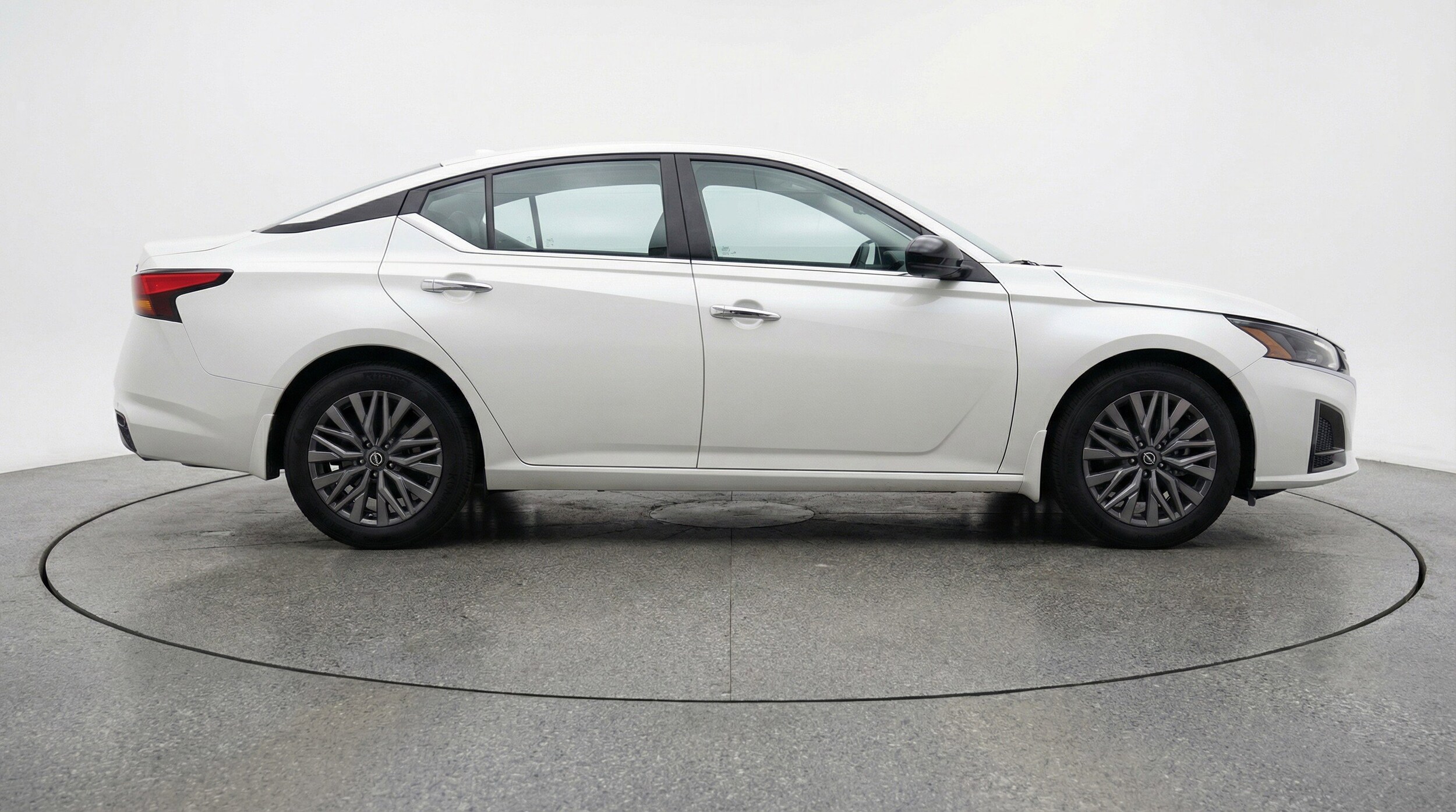 Thumbnail: 2025 Nissan Altima - 11