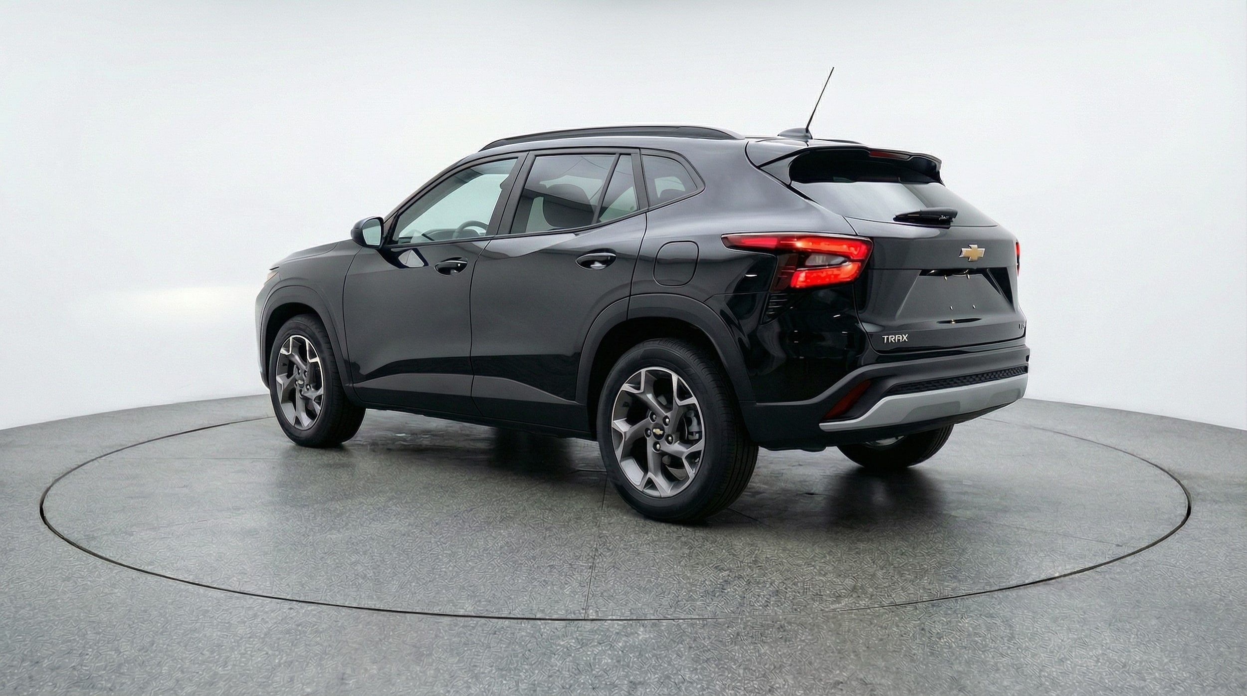 Thumbnail: 2025 Chevrolet Trax - 5