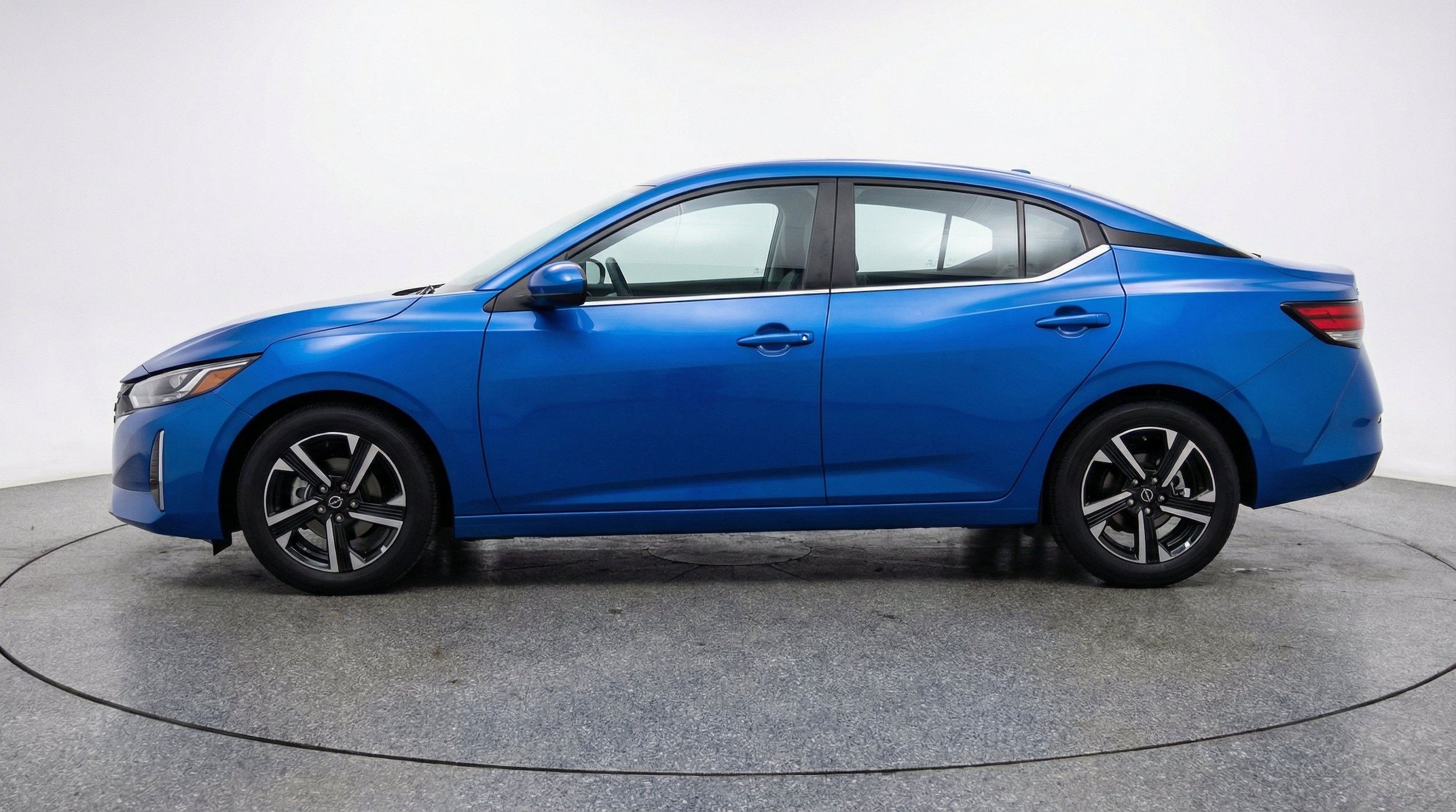 Thumbnail: 2025 Nissan Sentra - 5