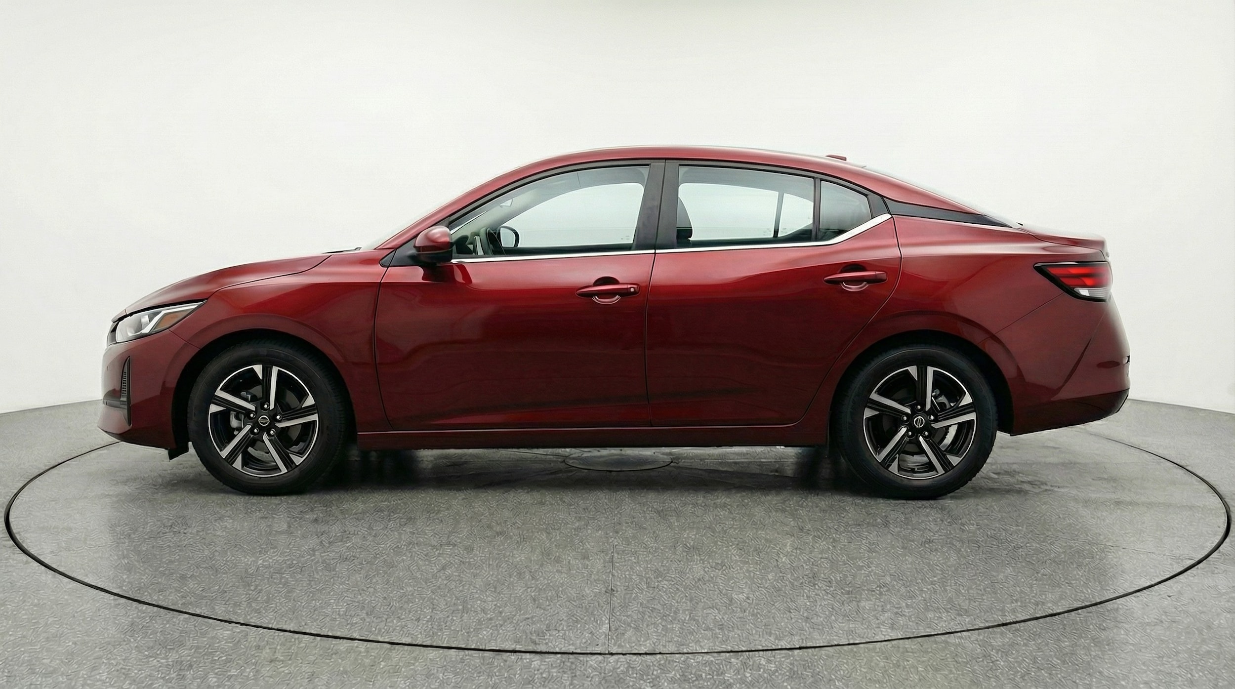 Thumbnail: 2025 Nissan Sentra - 4