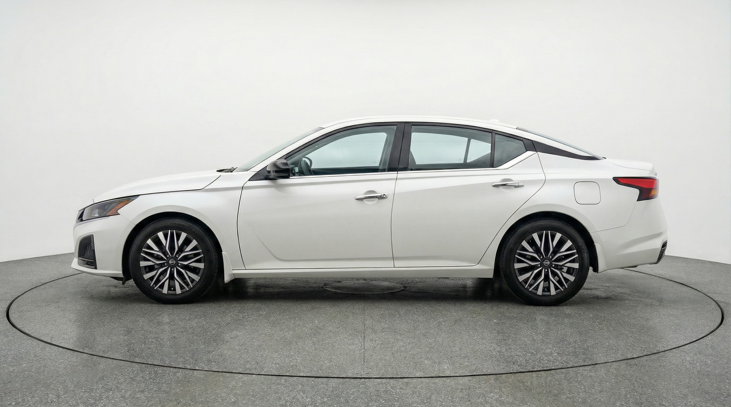 Thumbnail: 2025 Nissan Altima - 4