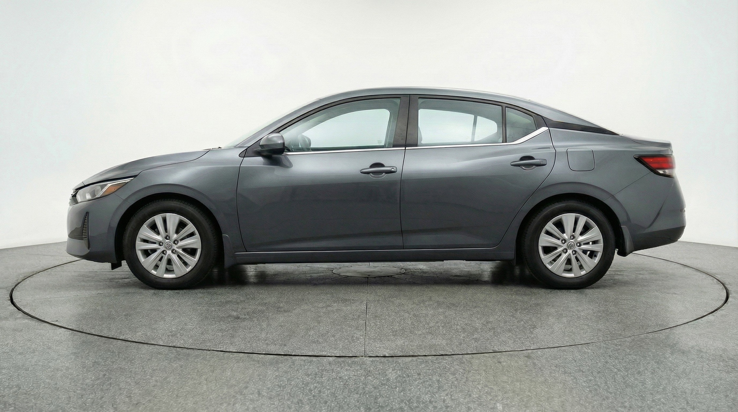 Thumbnail: 2025 Nissan Sentra - 5