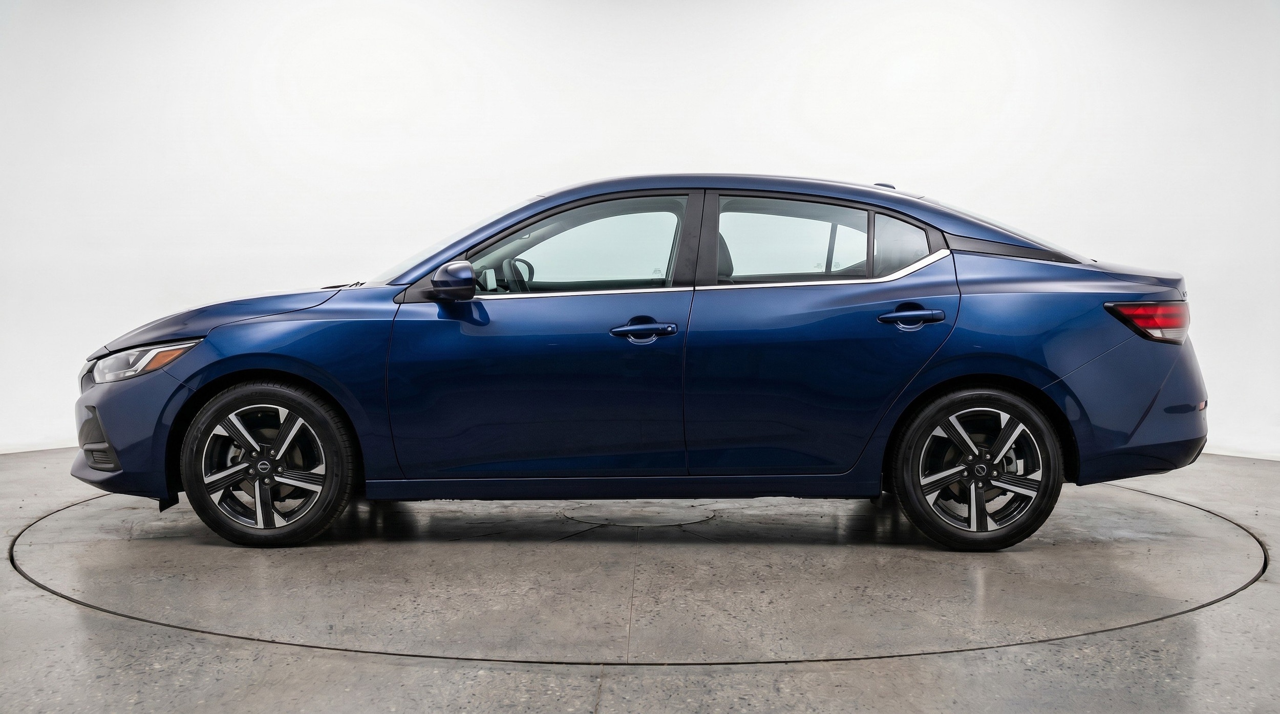 Thumbnail: 2025 Nissan Sentra - 5