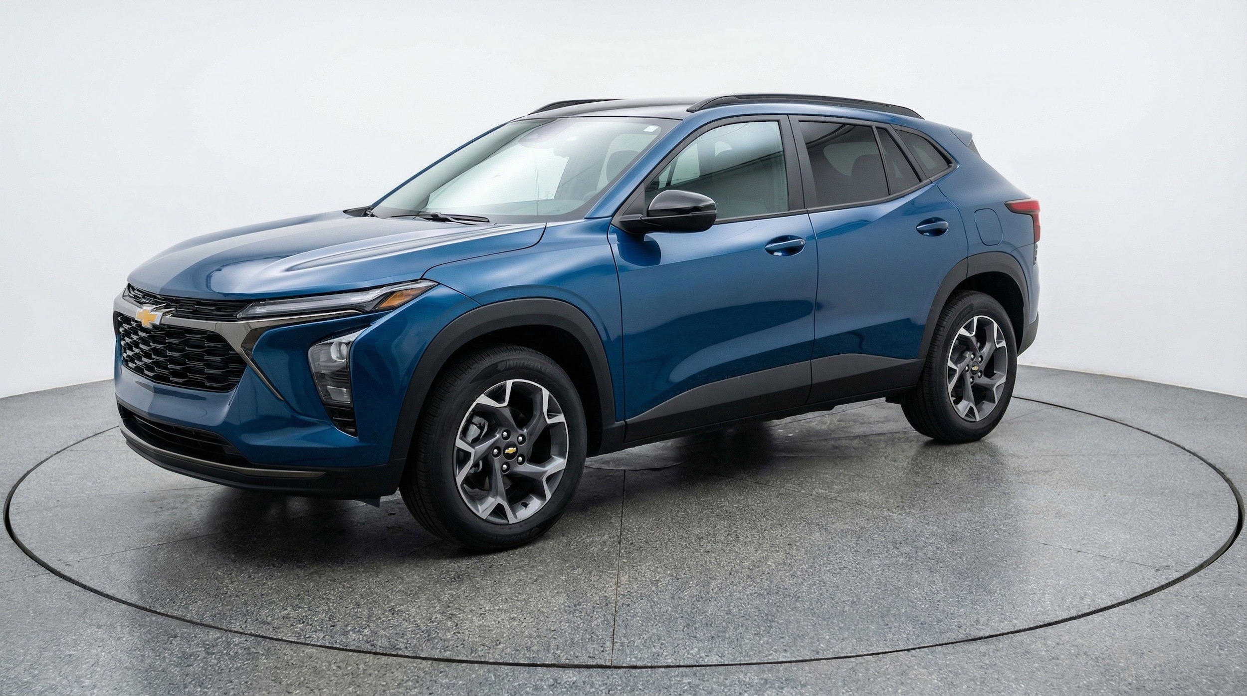 Thumbnail: 2025 Chevrolet Trax - 3