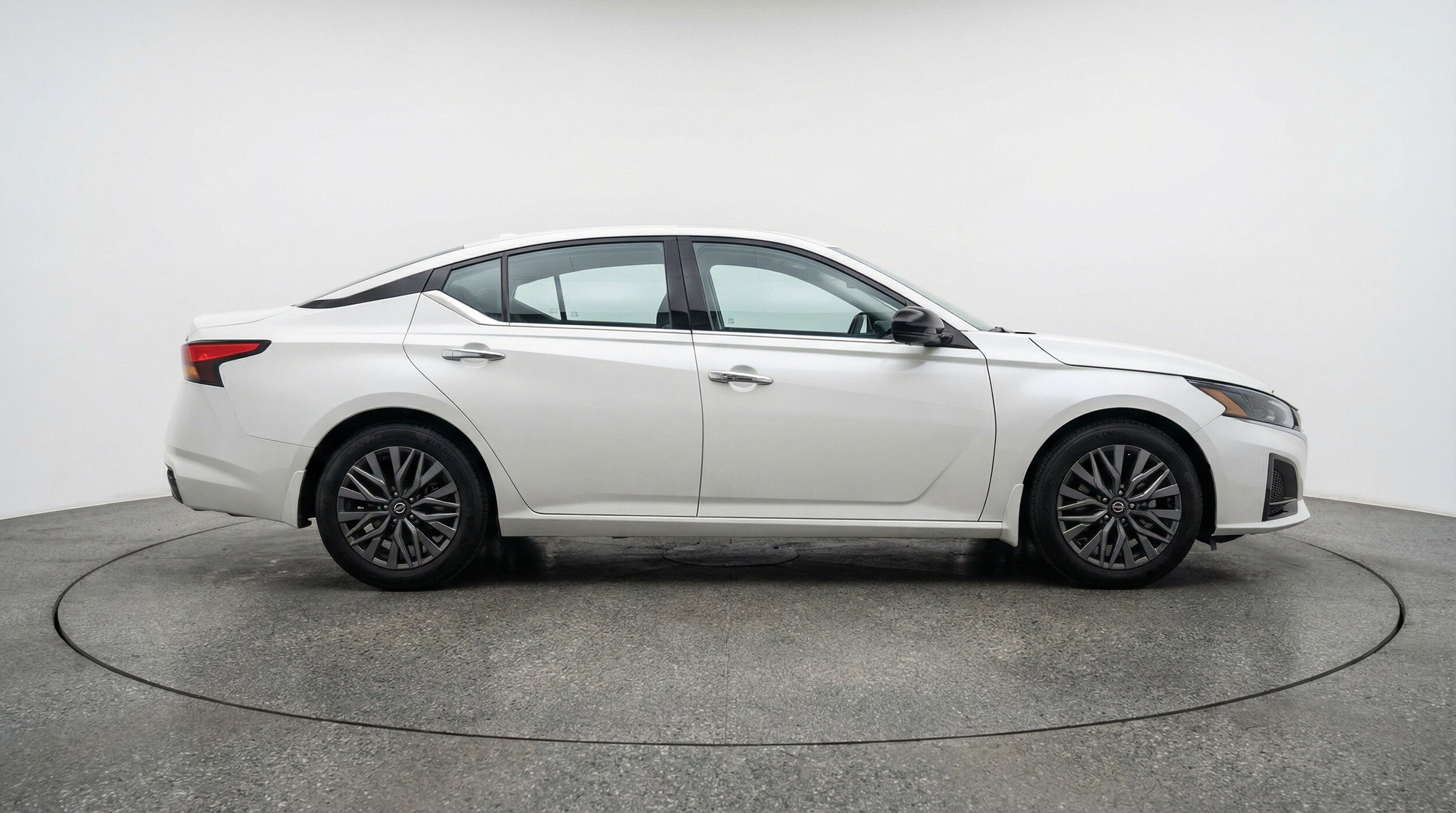 Thumbnail: 2025 Nissan Altima - 11