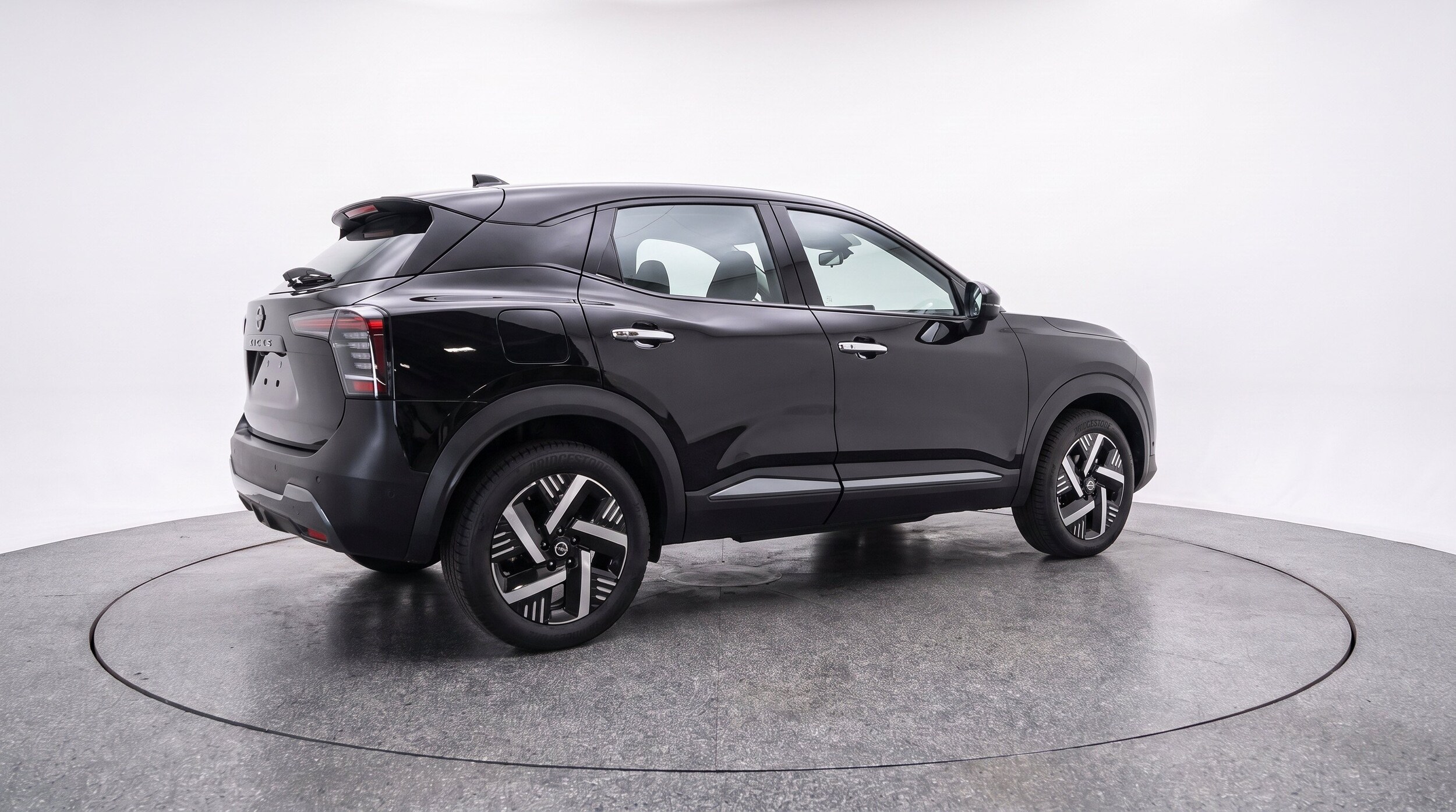 Thumbnail: 2026 Nissan Kicks - 9