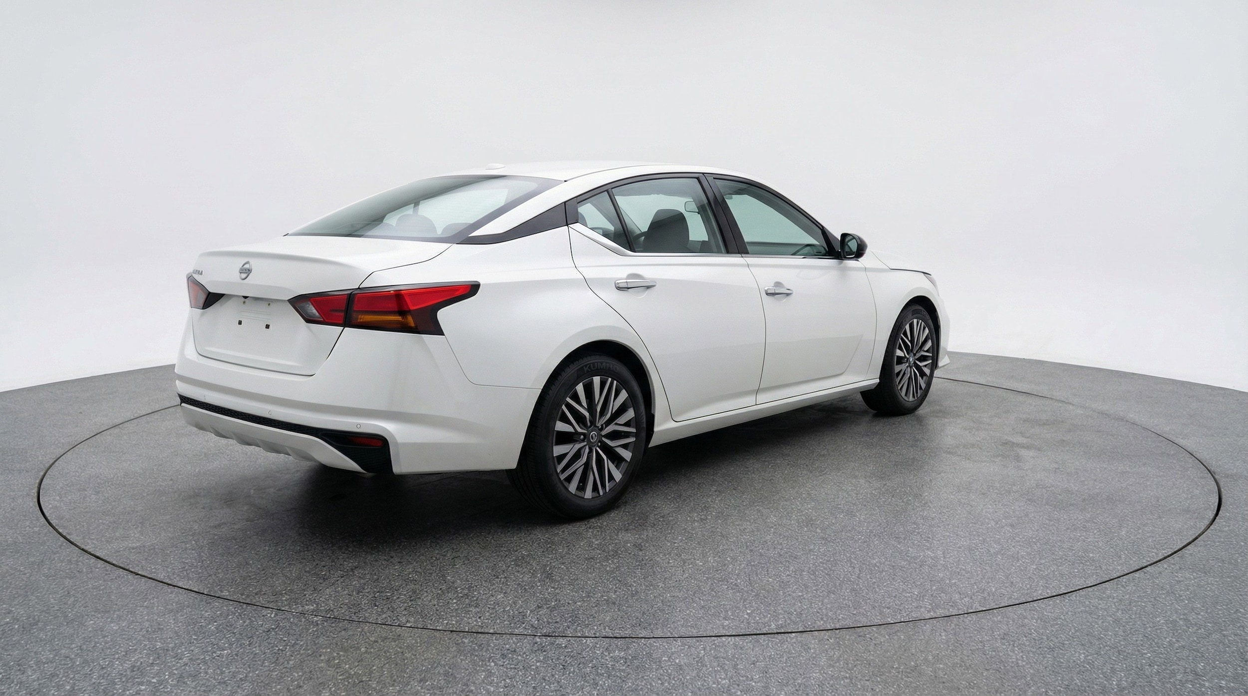 Thumbnail: 2025 Nissan Altima - 9