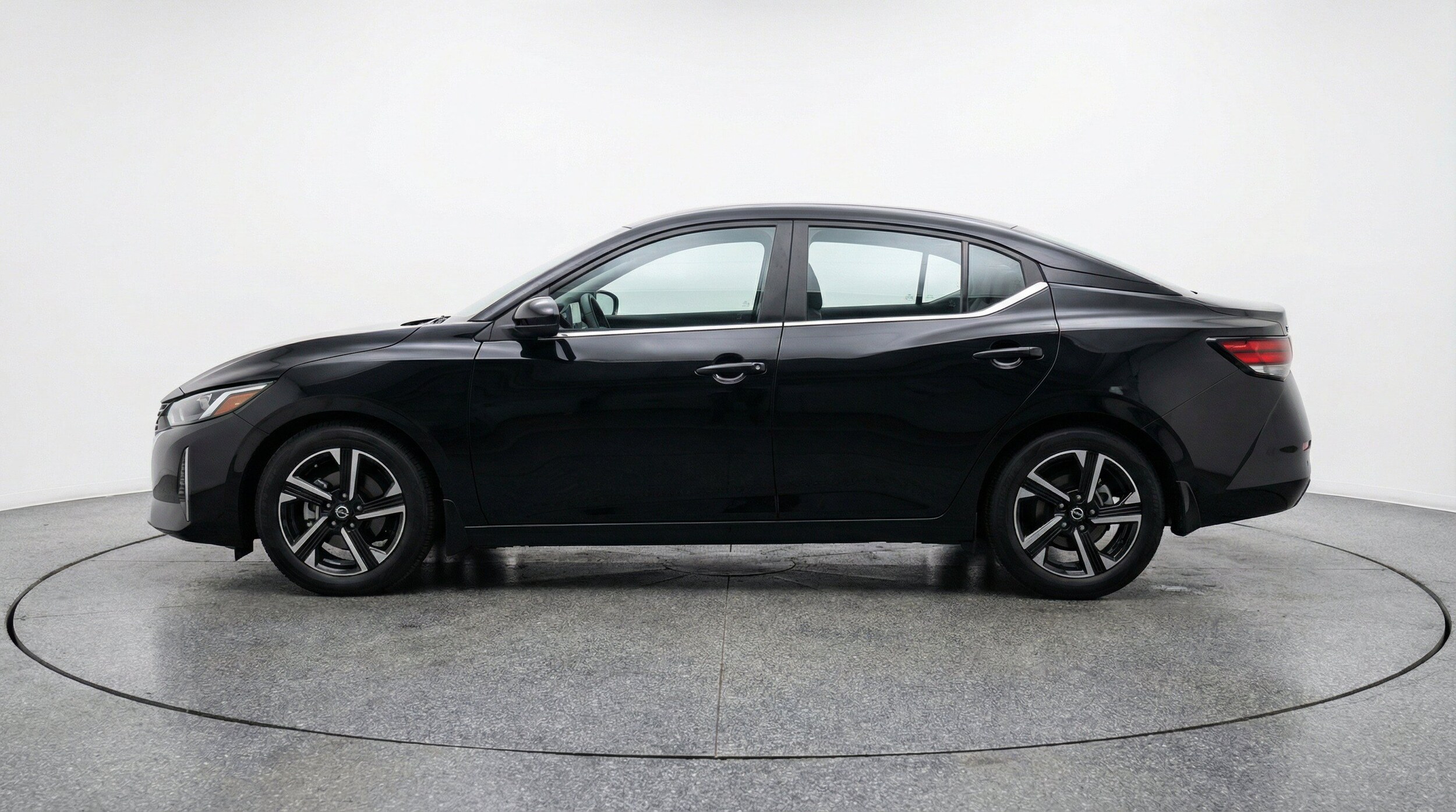 Thumbnail: 2025 Nissan Sentra - 5