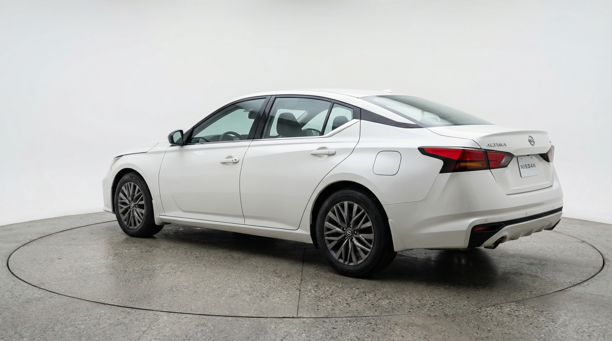 Thumbnail: 2025 Nissan Altima - 5