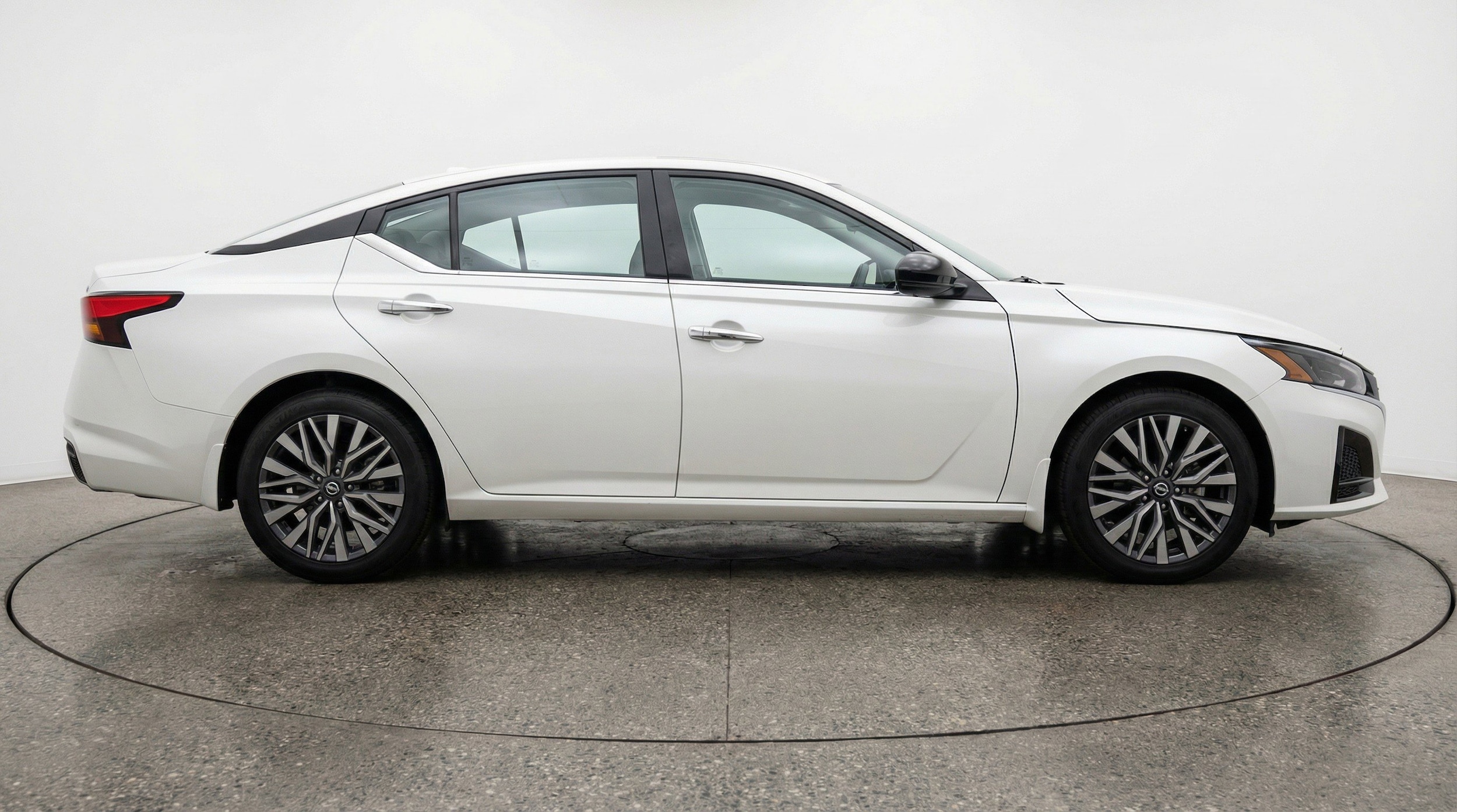 Thumbnail: 2025 Nissan Altima - 11