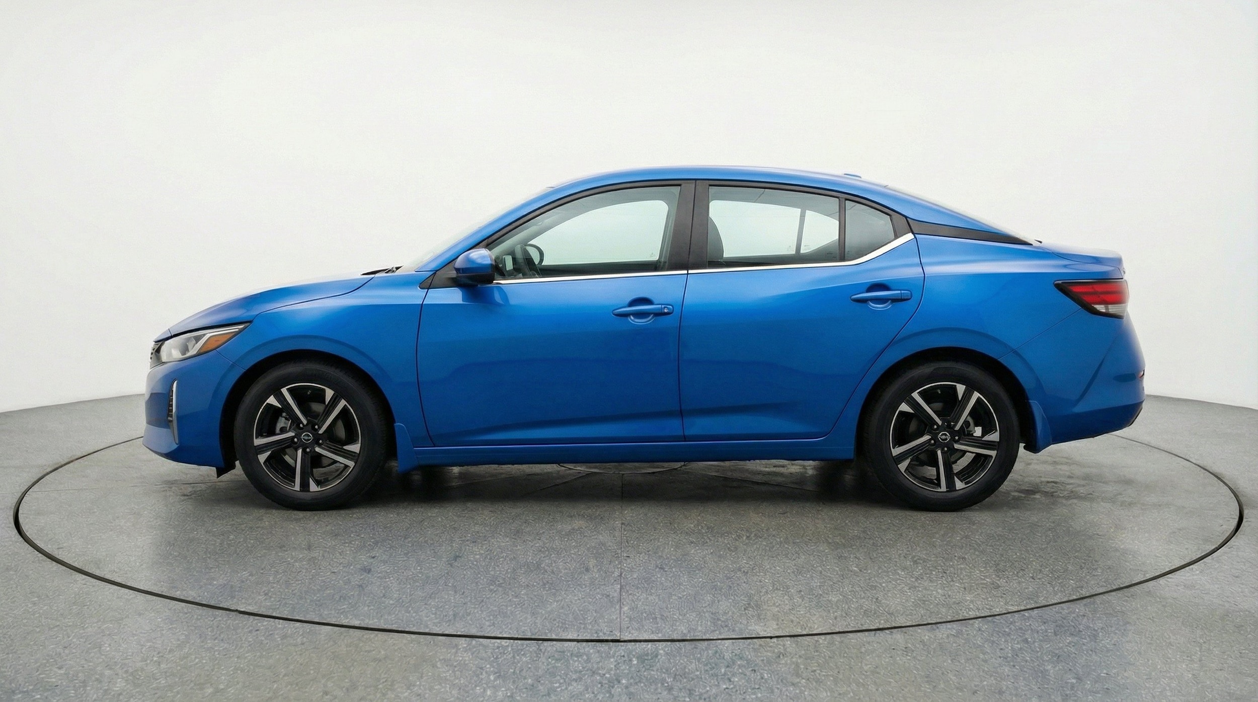 Thumbnail: 2025 Nissan Sentra - 5