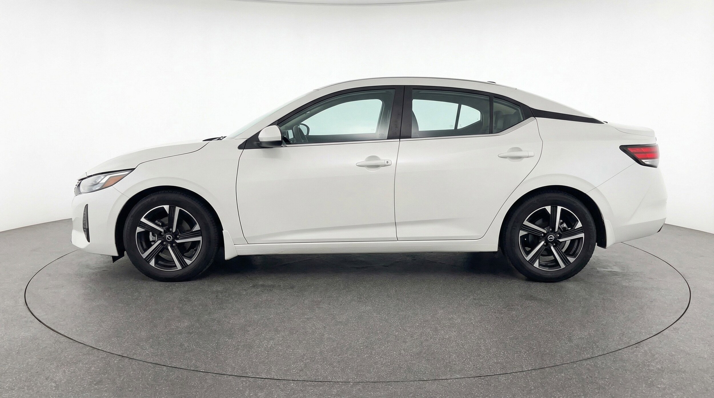 Thumbnail: 2025 Nissan Sentra - 5