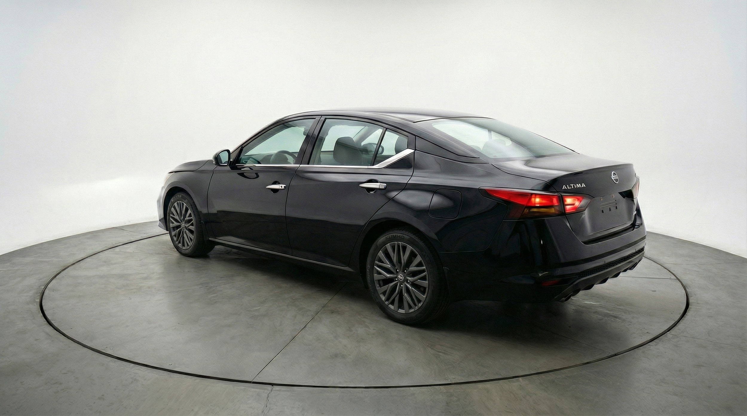 Thumbnail: 2025 Nissan Altima - 6