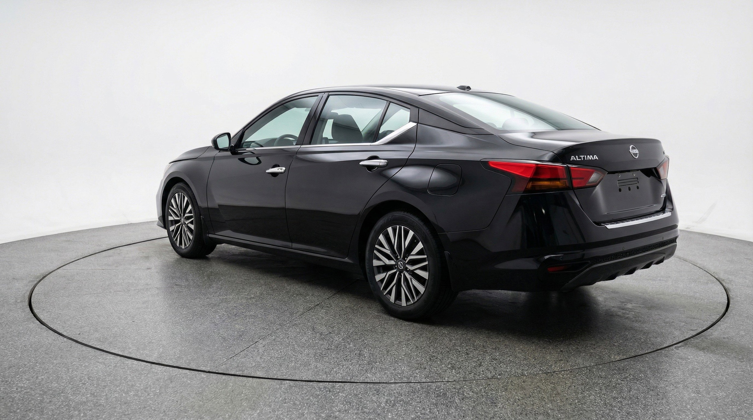 Thumbnail: 2025 Nissan Altima - 6