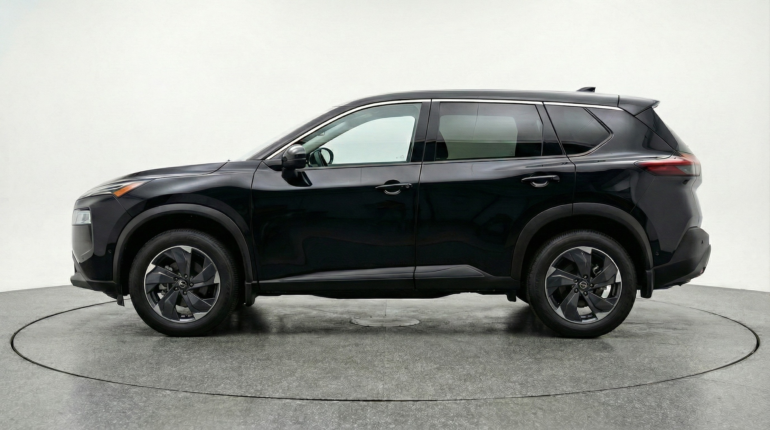 Thumbnail: 2025 Nissan Rogue - 4