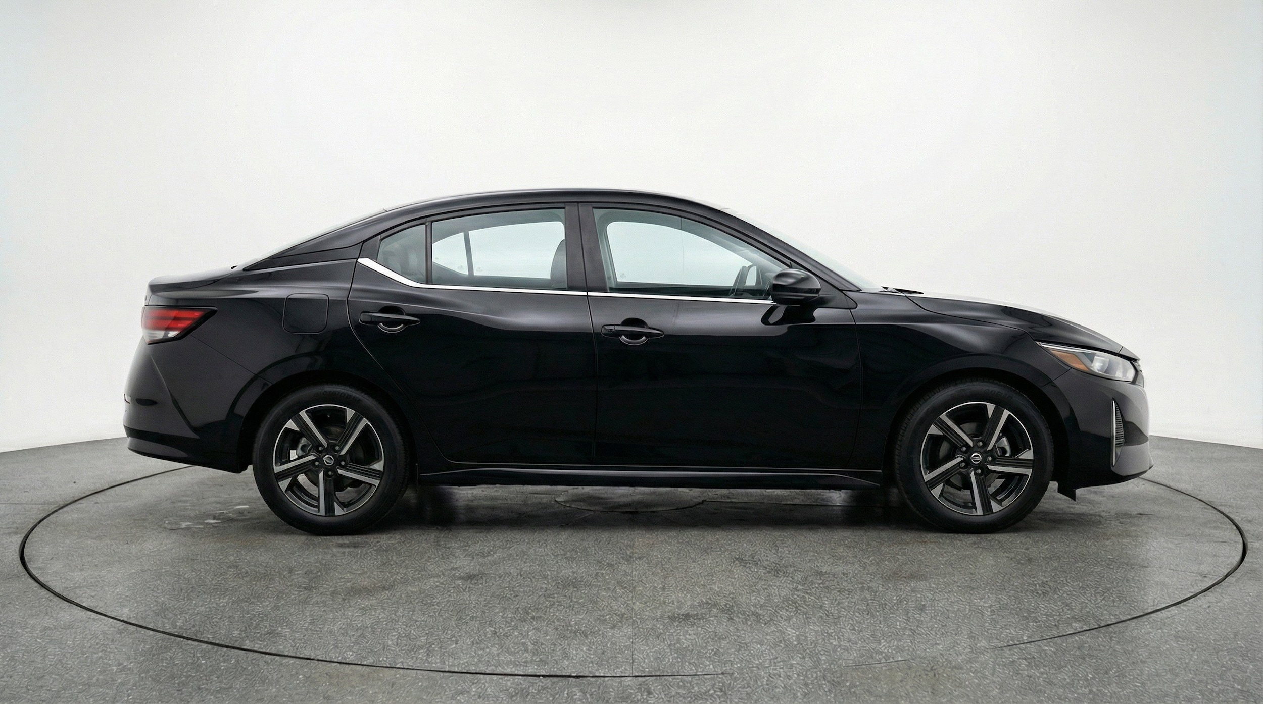 Thumbnail: 2025 Nissan Sentra - 11