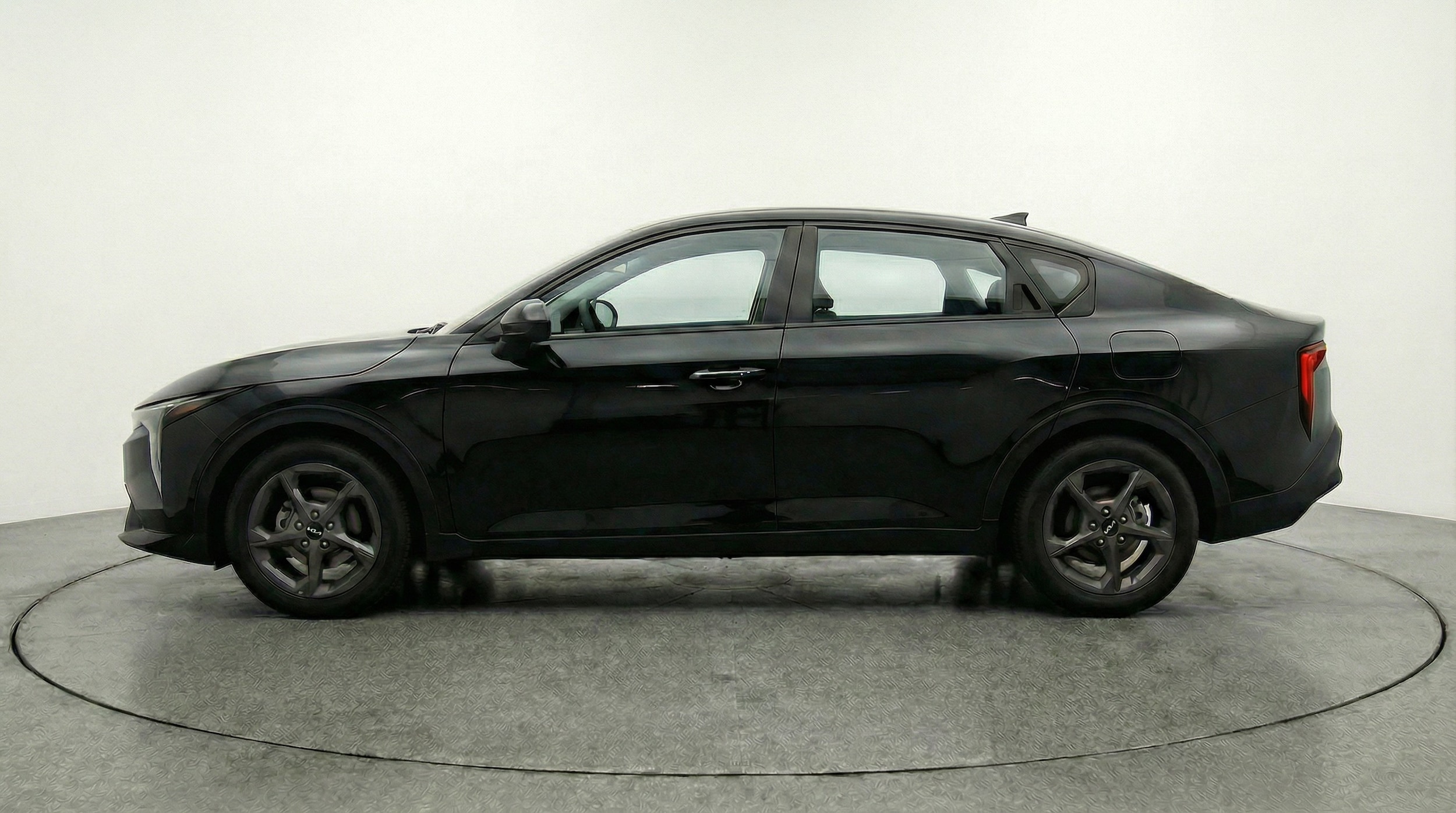 Thumbnail: 2025 Kia K4 - 4