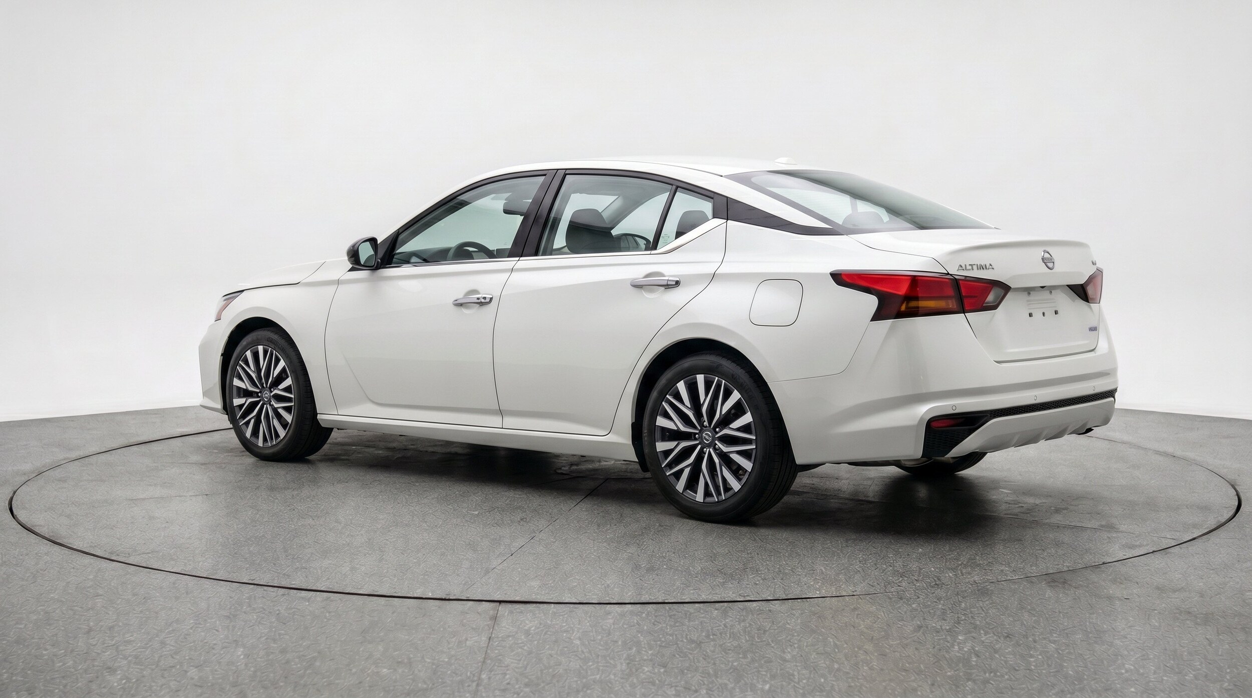 Thumbnail: 2025 Nissan Altima - 6