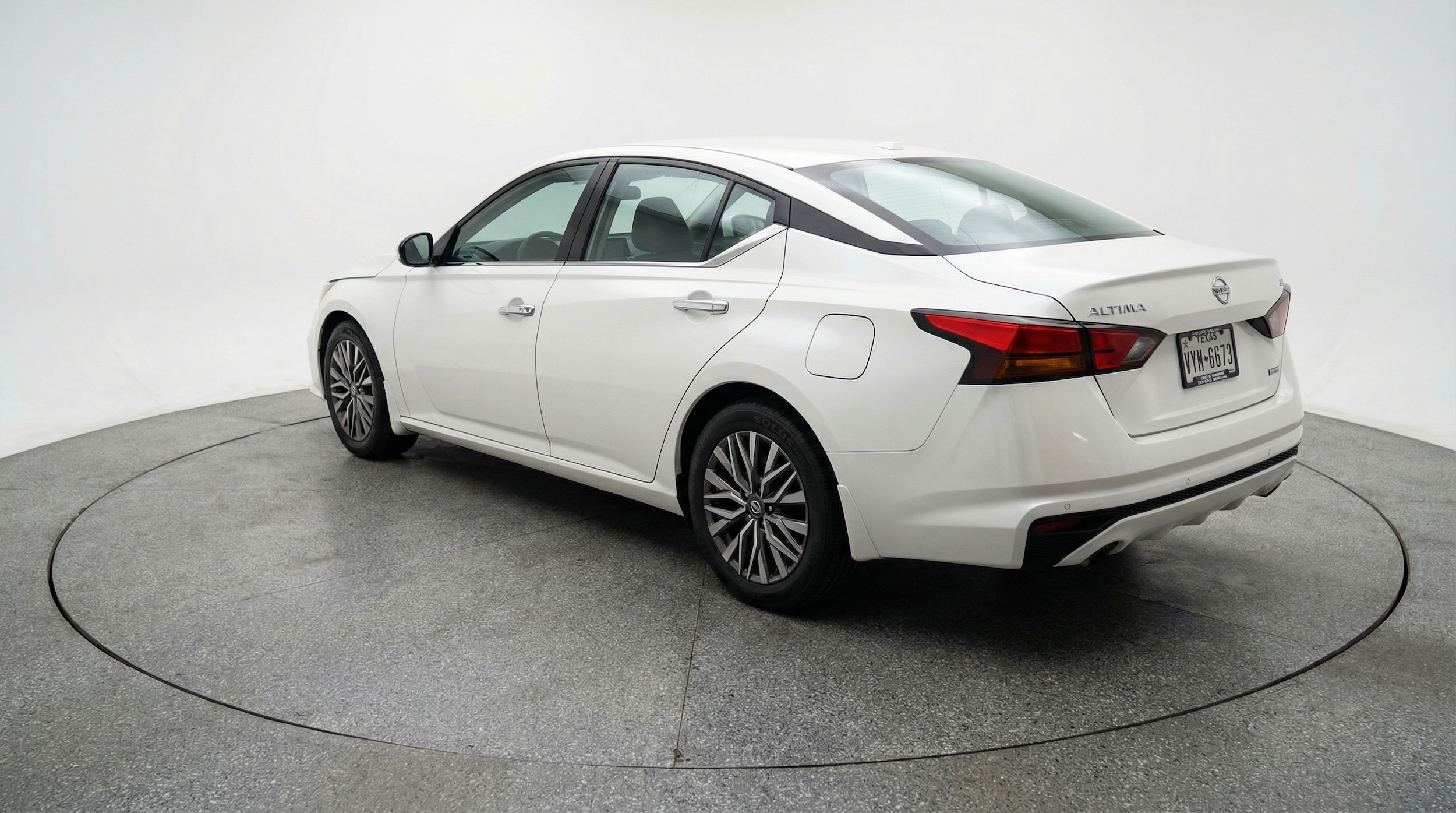 Thumbnail: 2025 Nissan Altima - 5