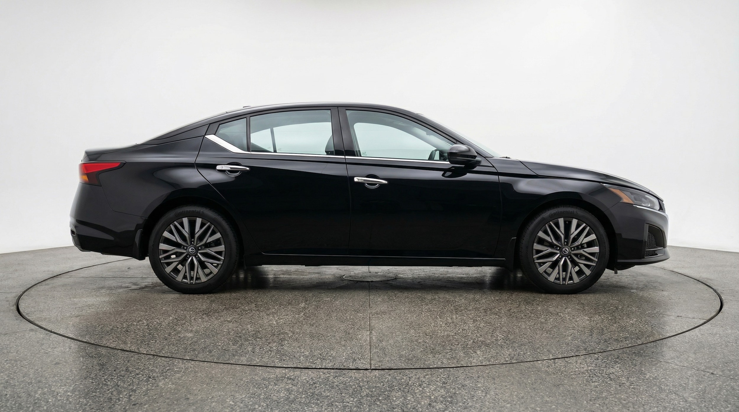 Thumbnail: 2025 Nissan Altima - 8