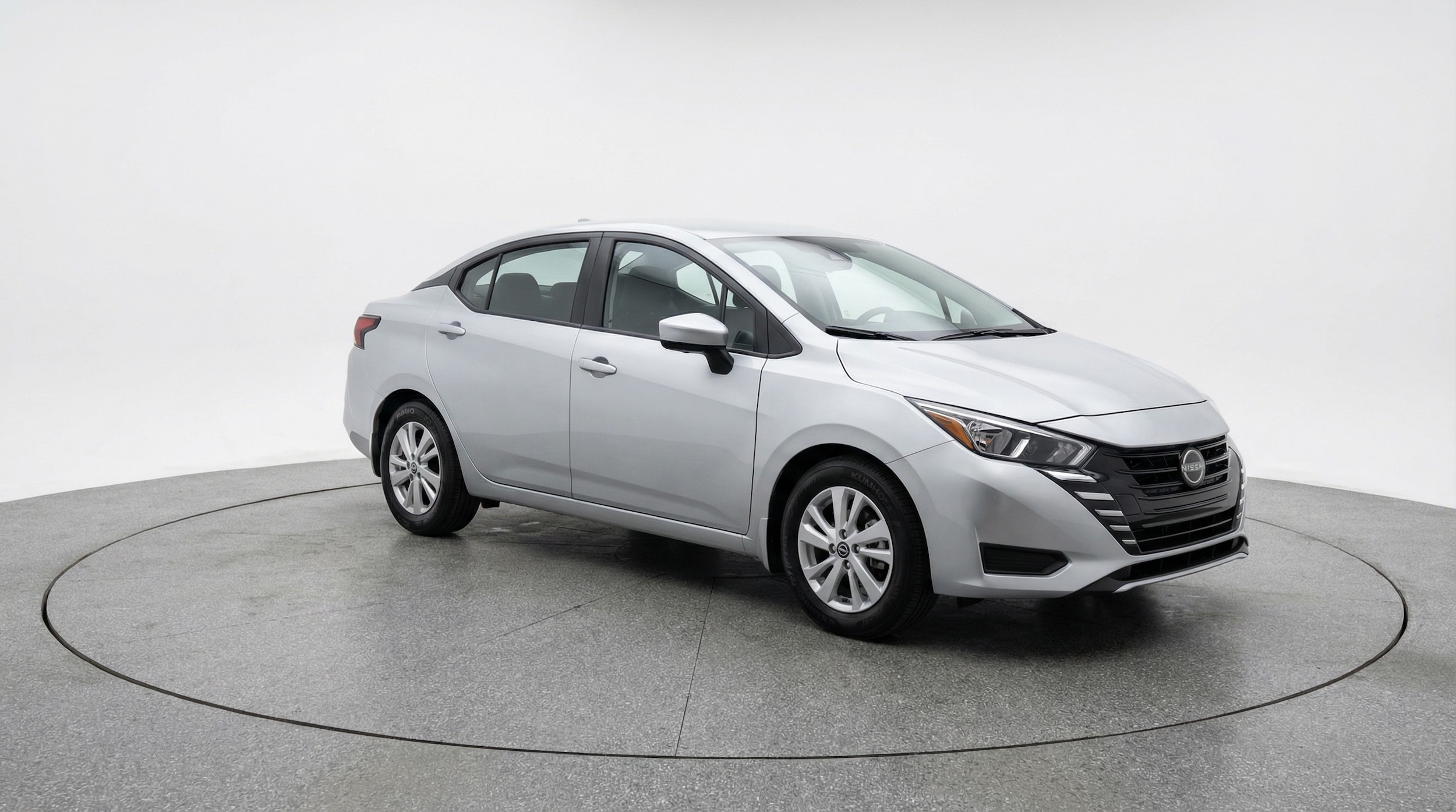 2025 Nissan Versa SV FWD