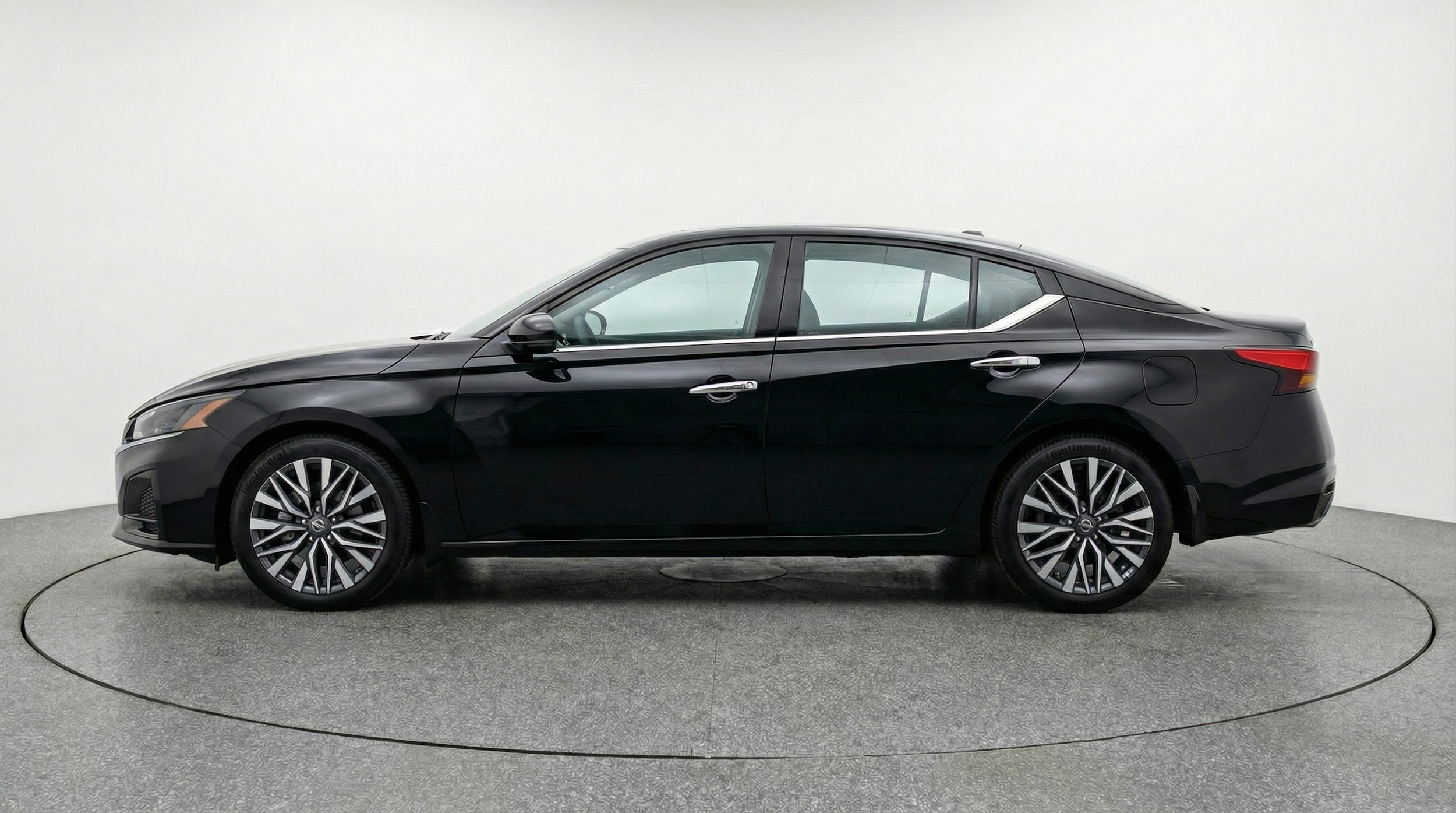 Thumbnail: 2025 Nissan Altima - 4