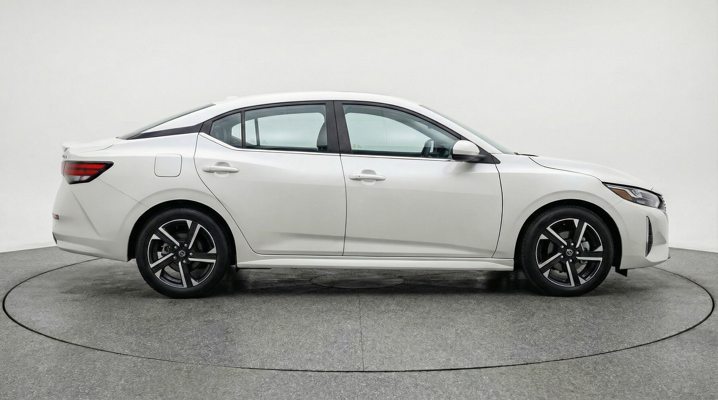 Thumbnail: 2025 Nissan Sentra - 11