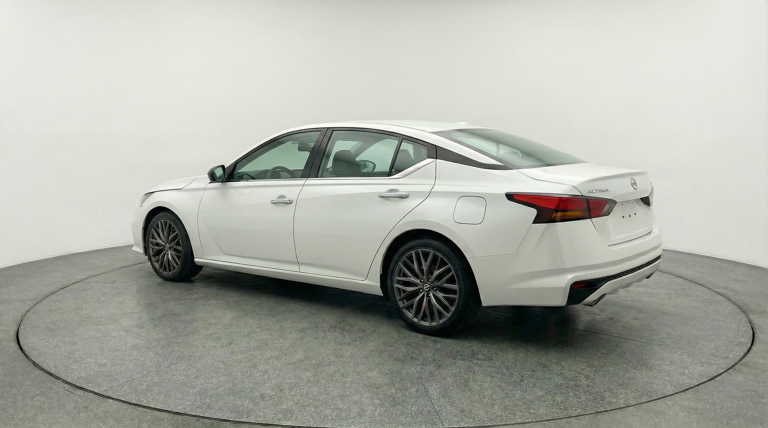 Thumbnail: 2025 Nissan Altima - 6