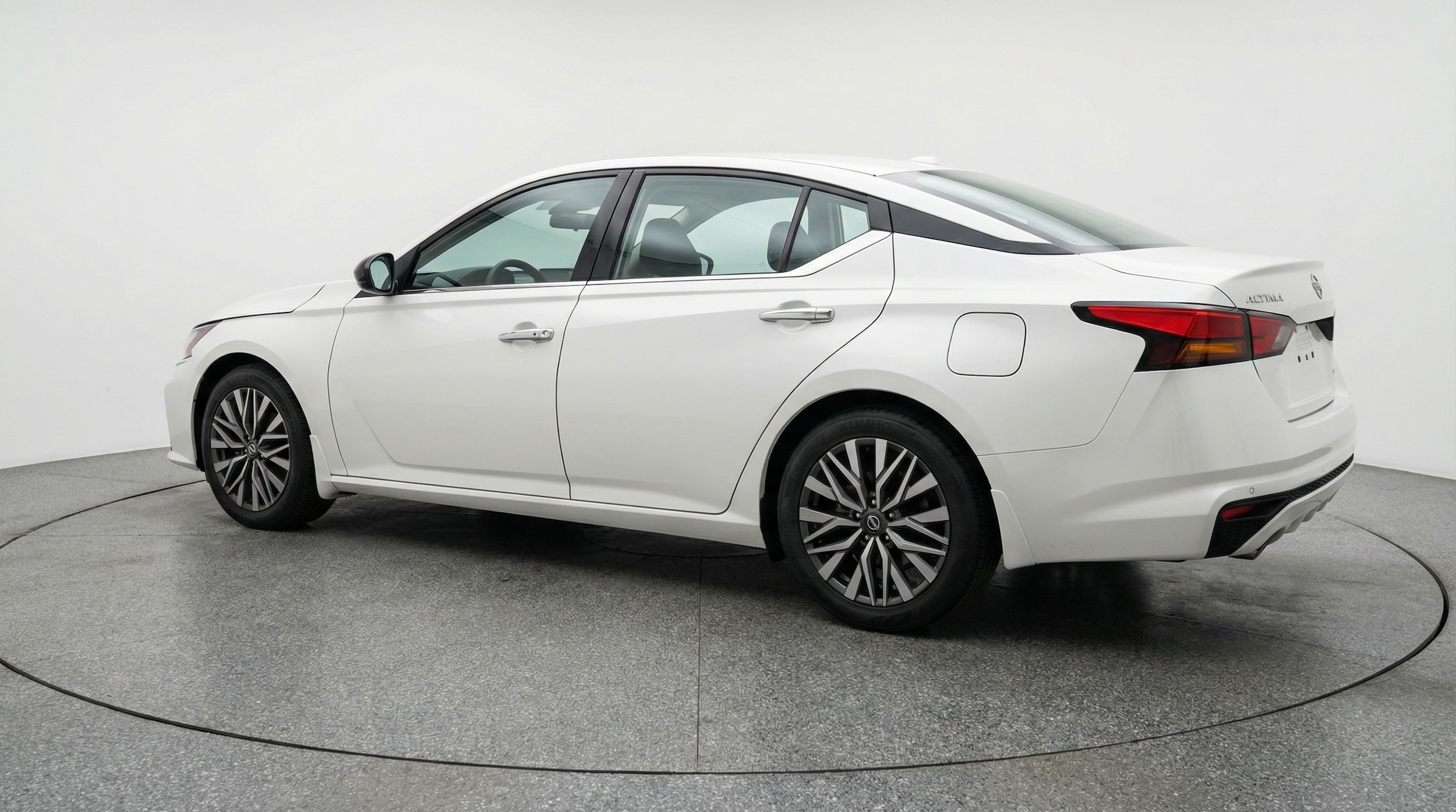 Thumbnail: 2025 Nissan Altima - 5