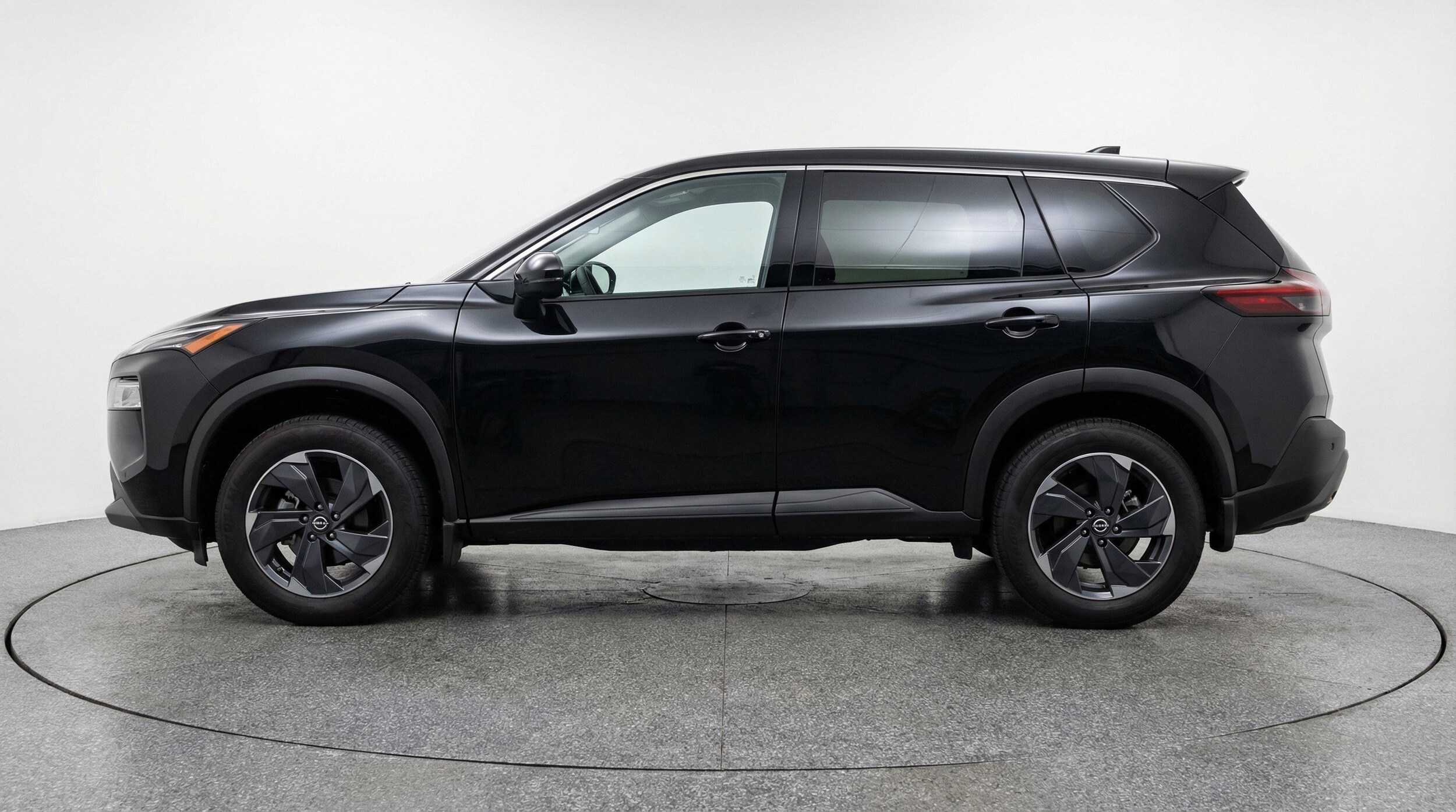 Thumbnail: 2025 Nissan Rogue - 5