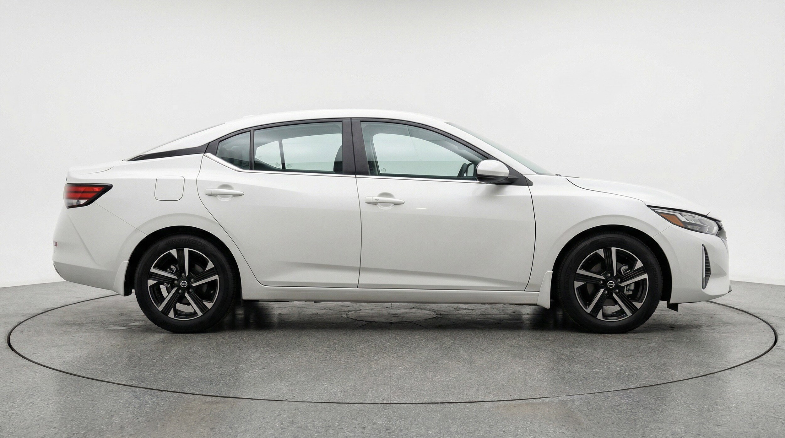 Thumbnail: 2025 Nissan Sentra - 11