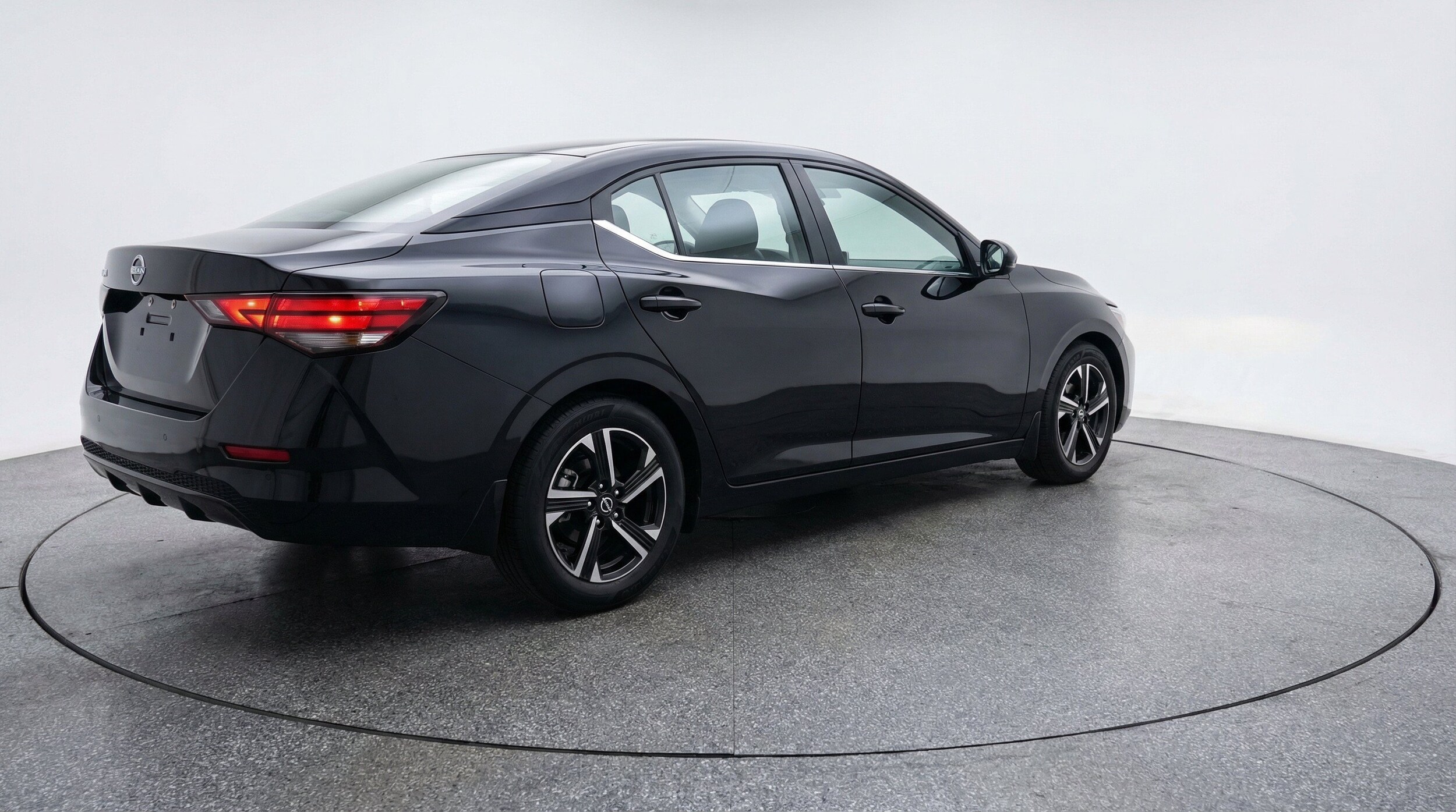 Thumbnail: 2025 Nissan Sentra - 9