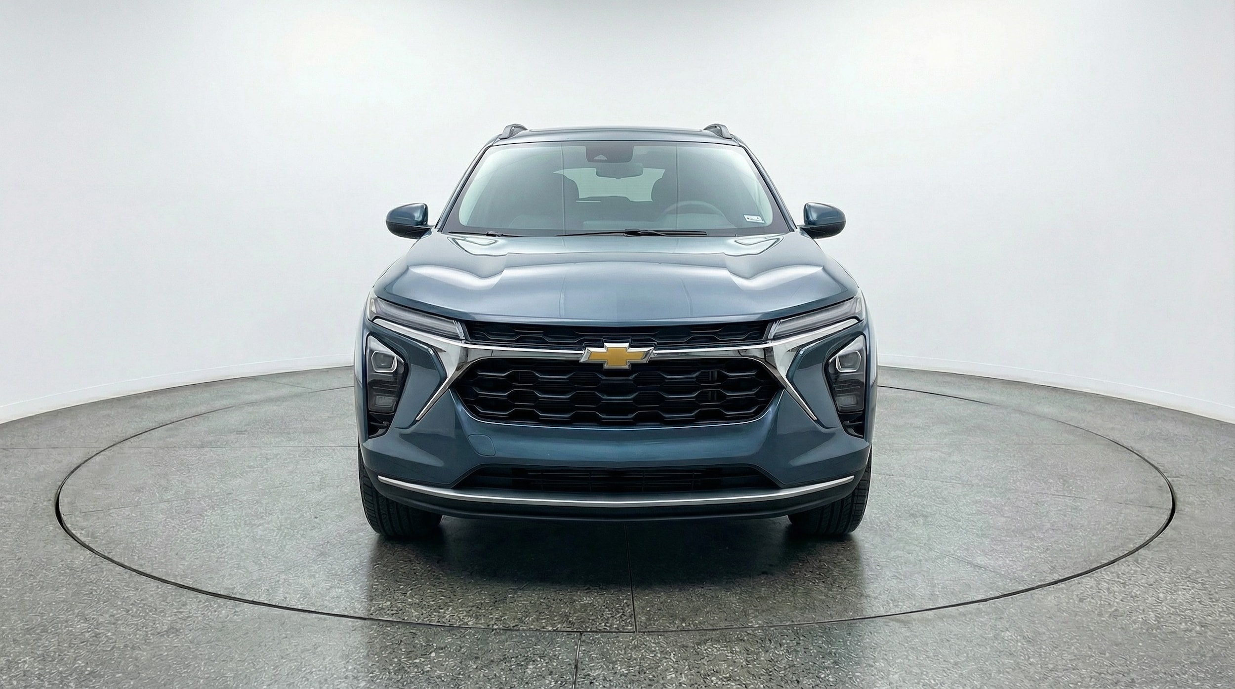 Thumbnail: 2025 Chevrolet Trax - 2