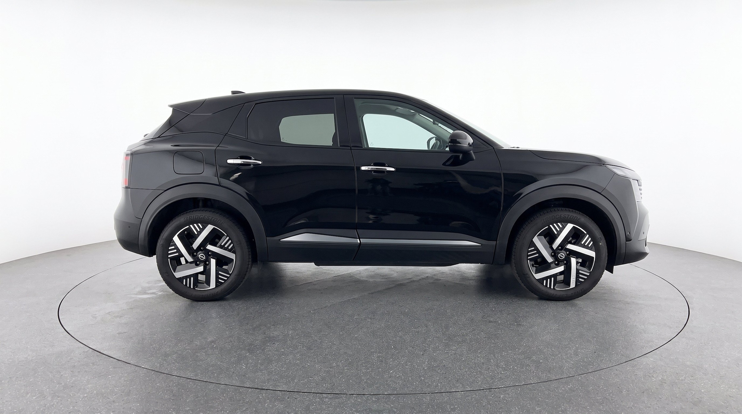 Thumbnail: 2026 Nissan Kicks - 11