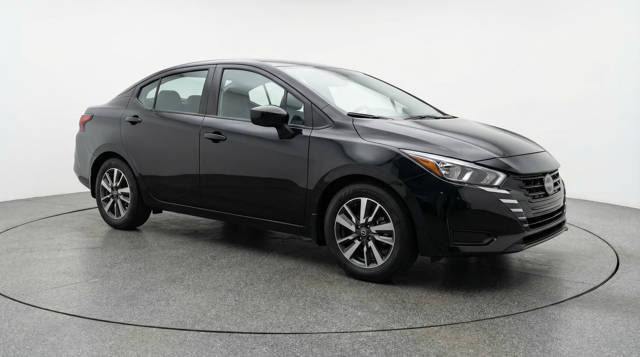 2025 Nissan Versa SV FWD