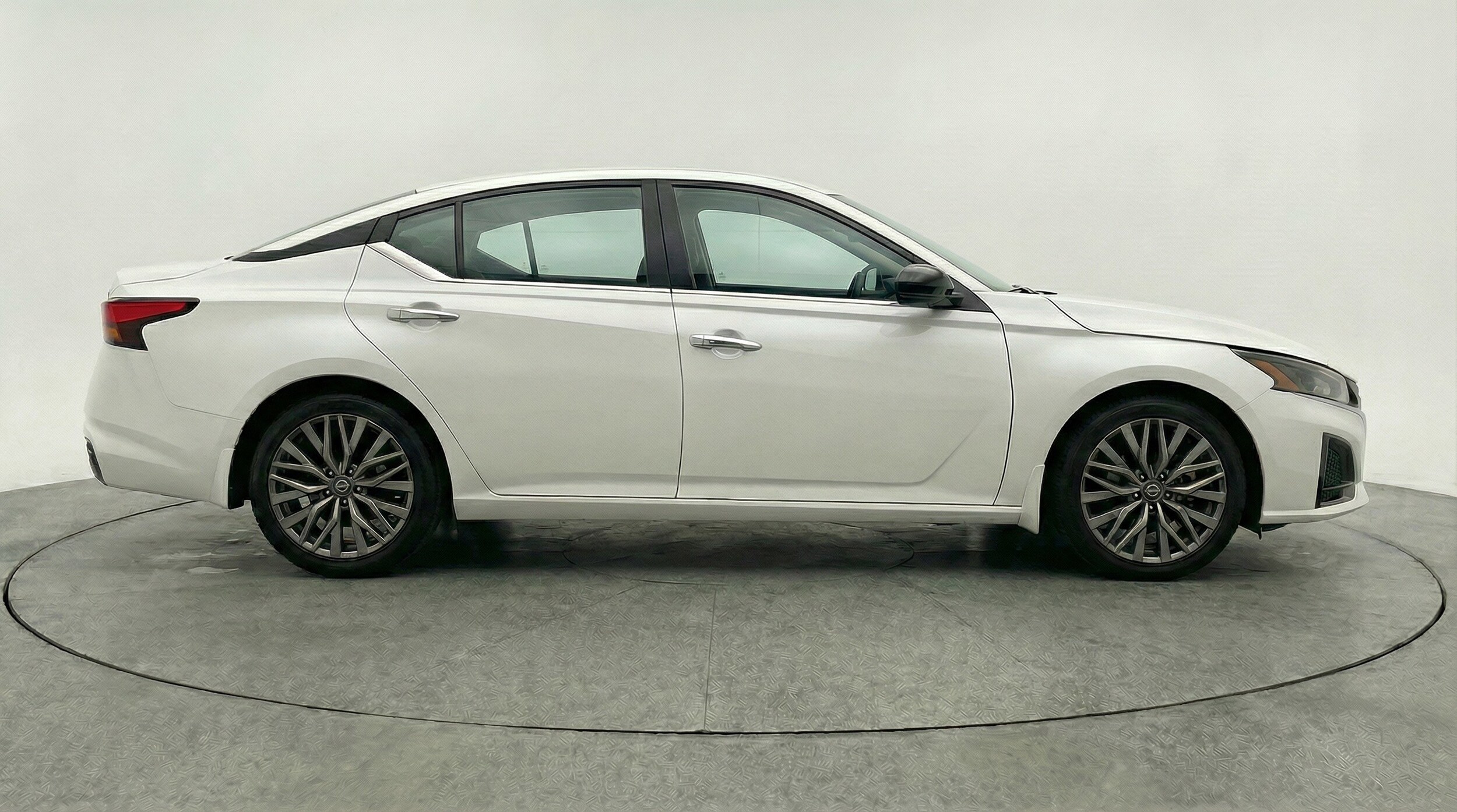 Thumbnail: 2025 Nissan Altima - 11