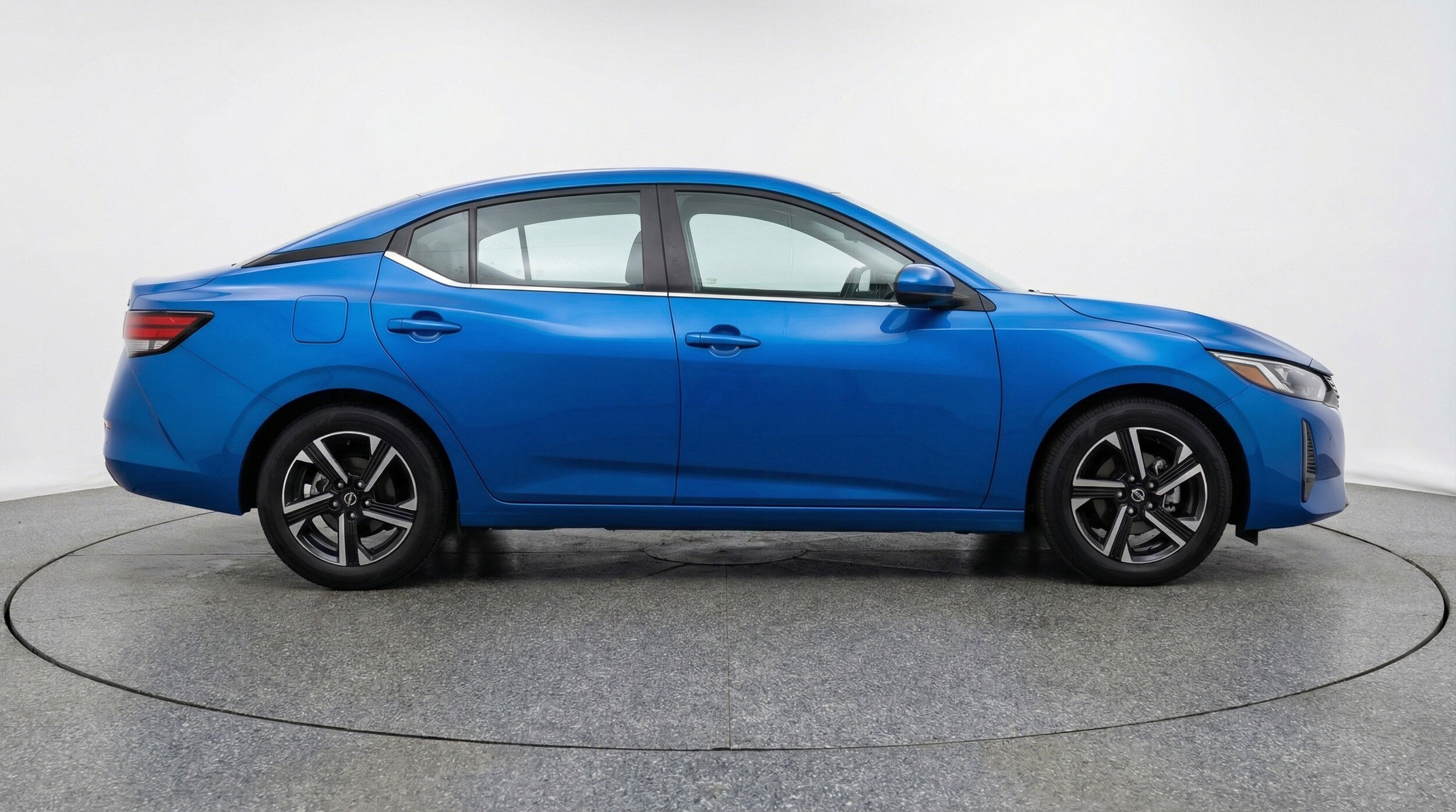 Thumbnail: 2025 Nissan Sentra - 11