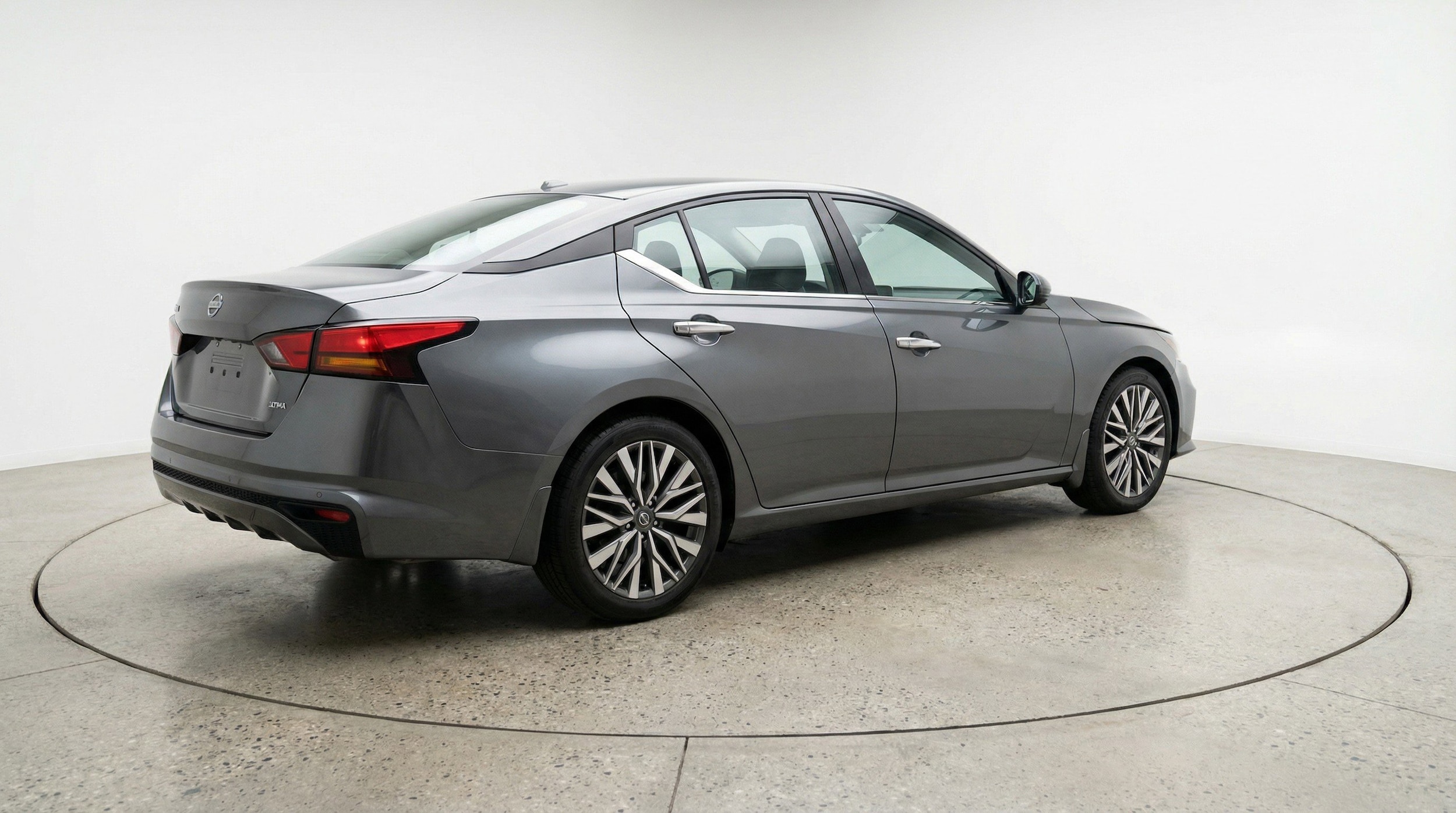 Thumbnail: 2025 Nissan Altima - 9