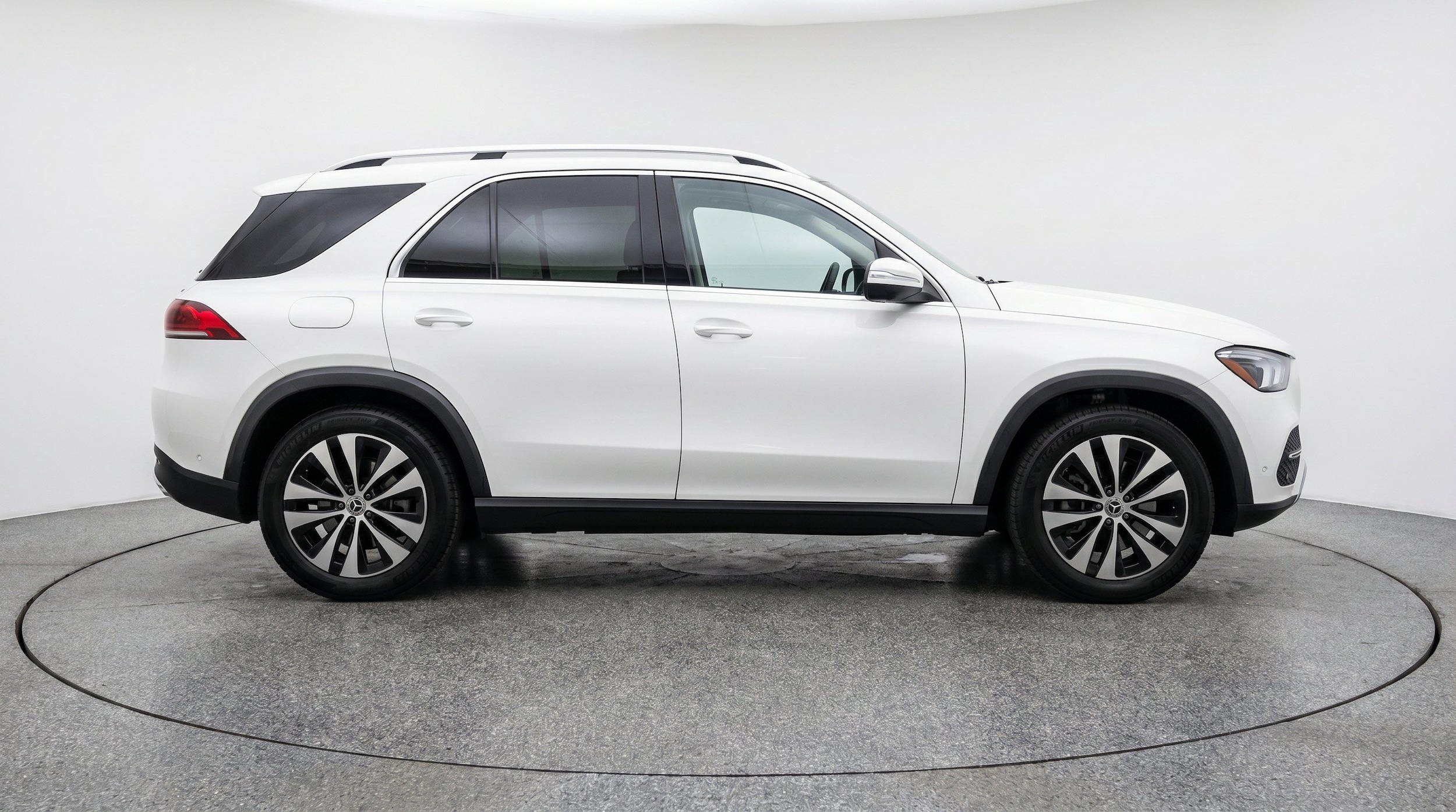 Thumbnail: 2026 Mercedes-Benz GLE - 11