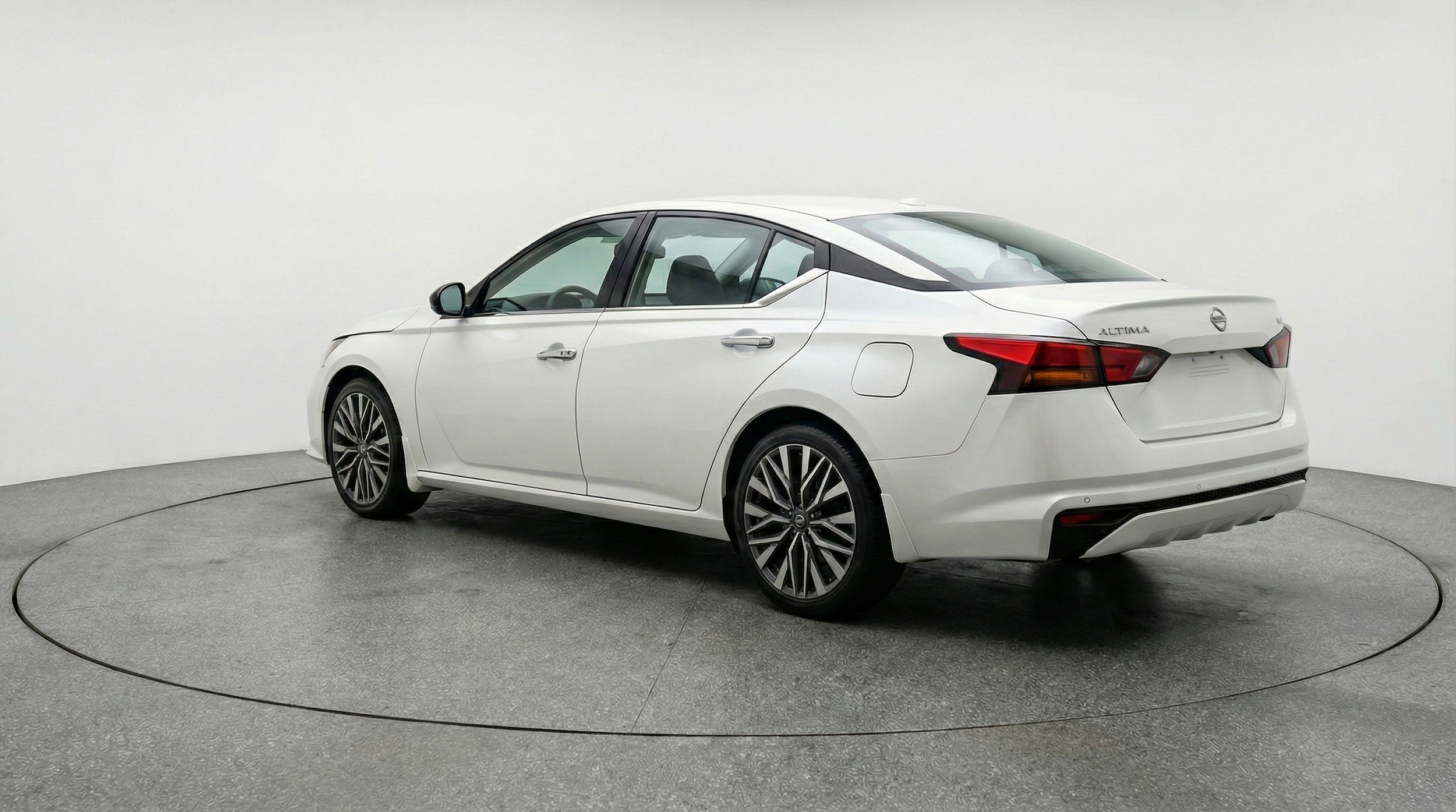 Thumbnail: 2025 Nissan Altima - 6