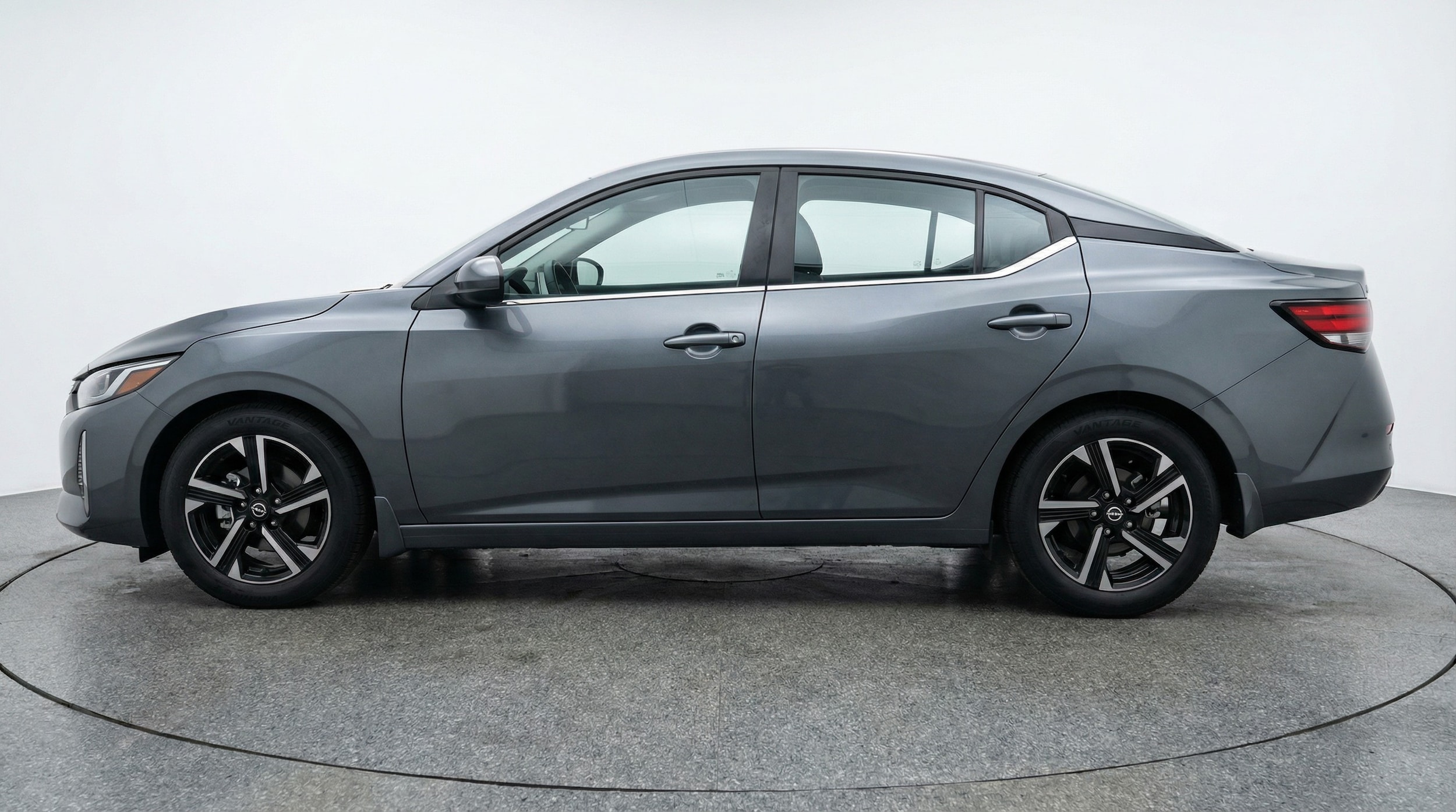 Thumbnail: 2025 Nissan Sentra - 4