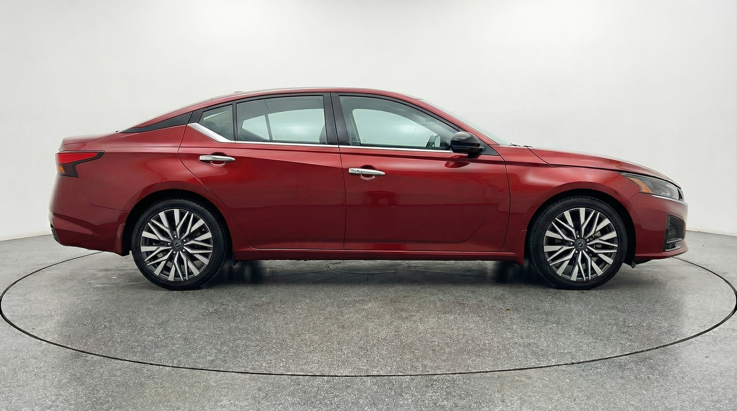 Thumbnail: 2025 Nissan Altima - 8