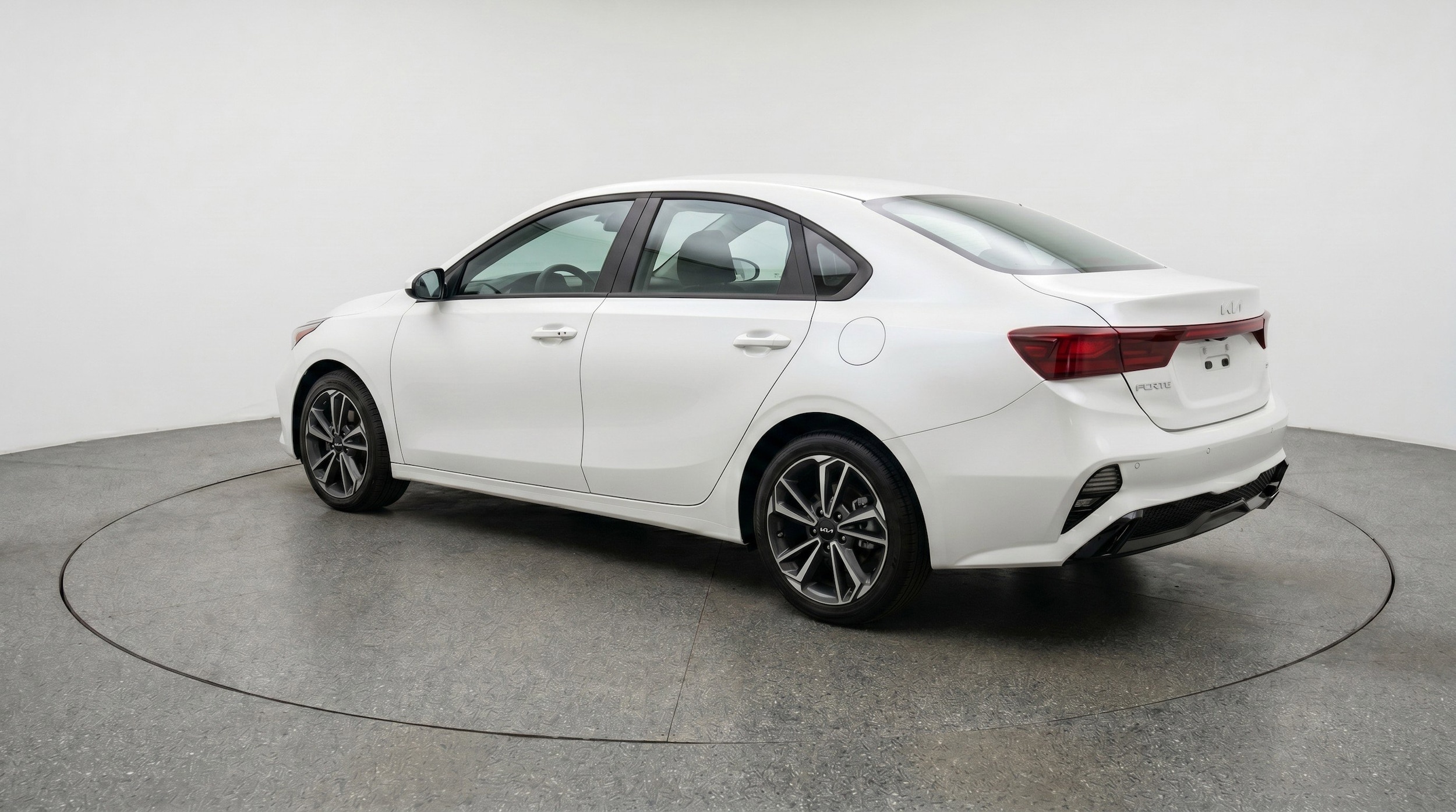 Thumbnail: 2024 Kia Forte - 6