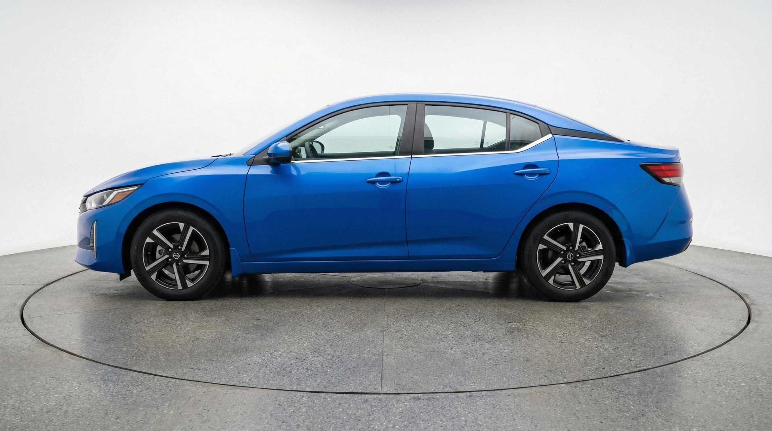 Thumbnail: 2025 Nissan Sentra - 5