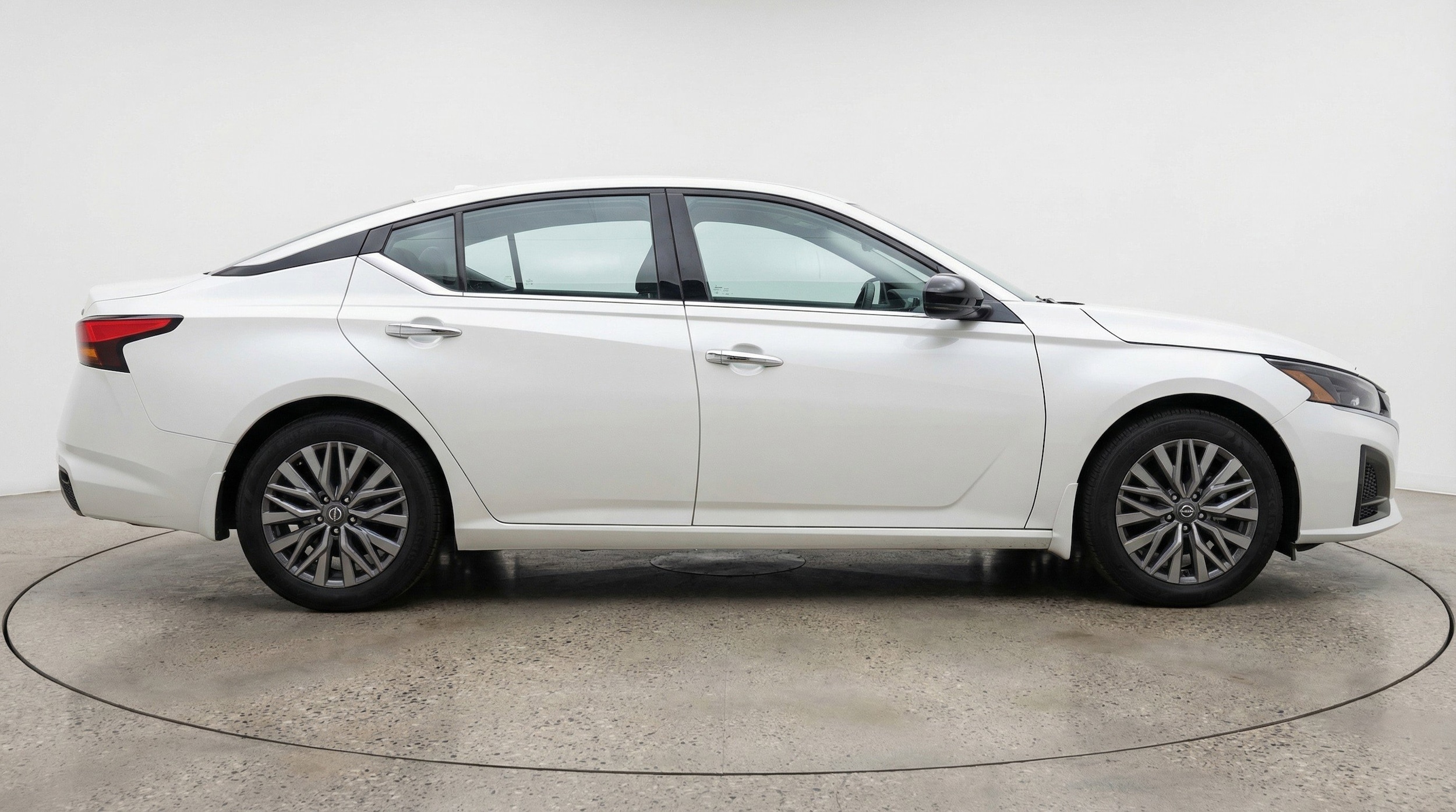 Thumbnail: 2025 Nissan Altima - 11