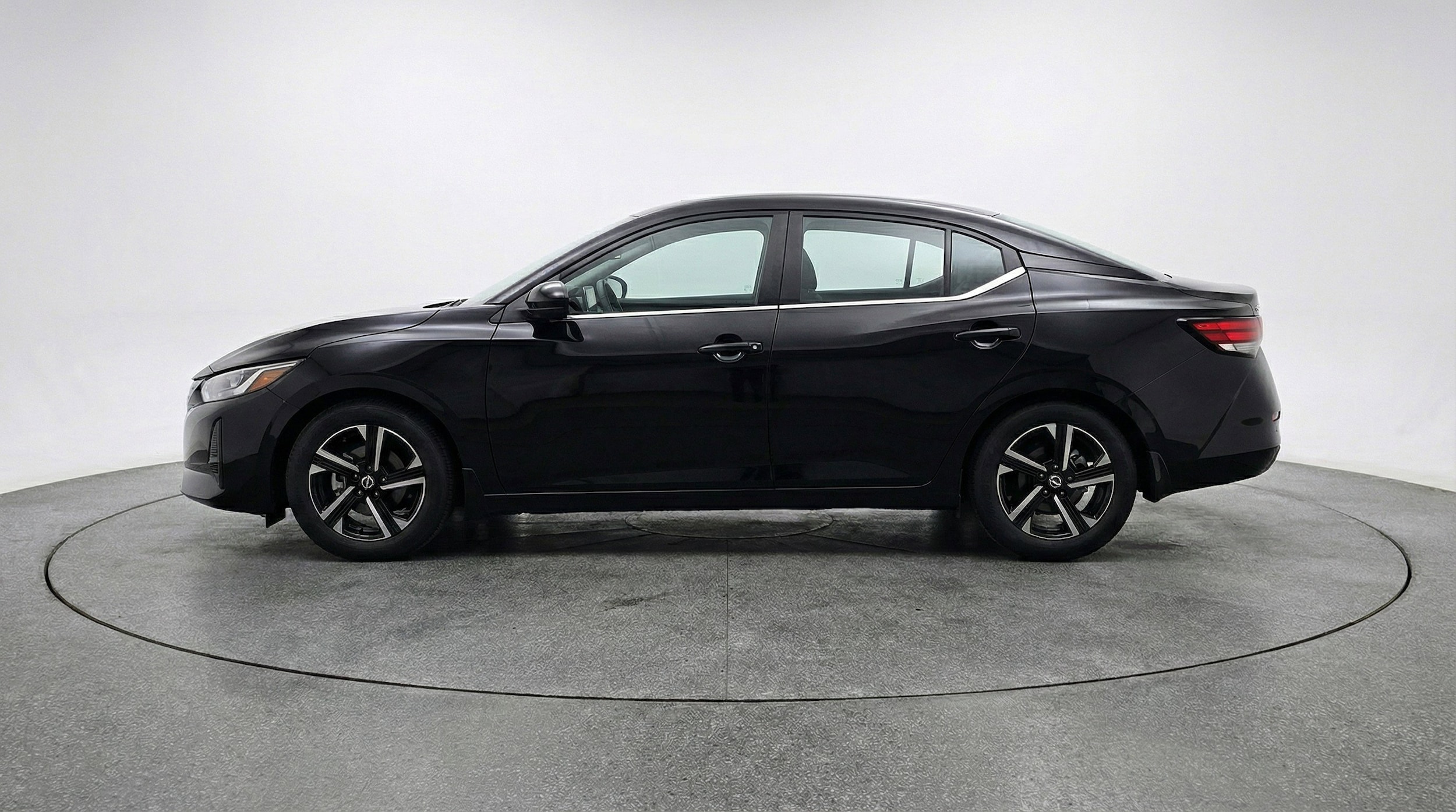 Thumbnail: 2025 Nissan Sentra - 5