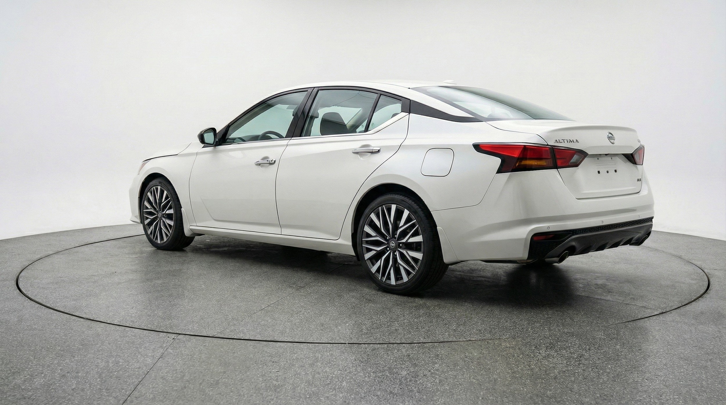 Thumbnail: 2025 Nissan Altima - 6