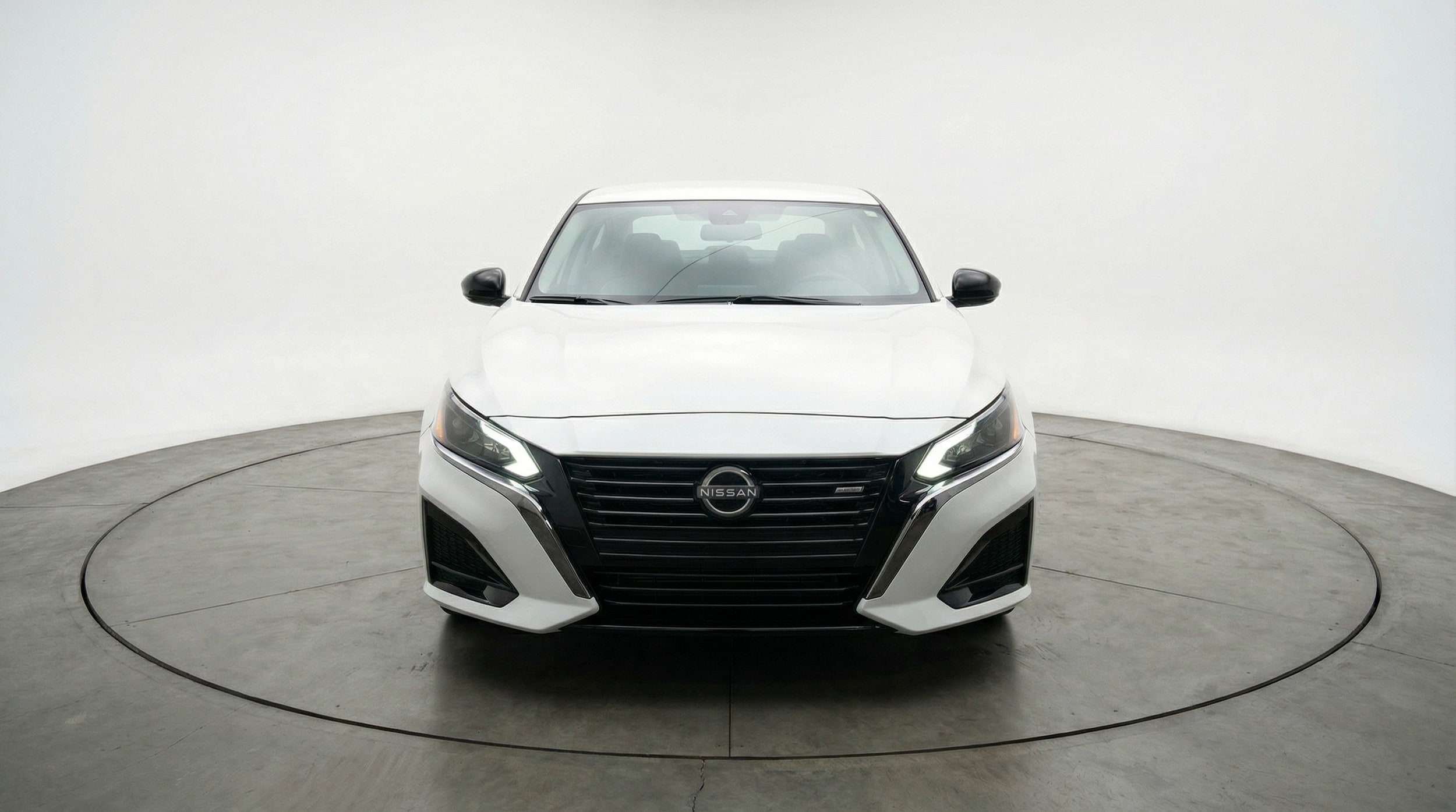 Thumbnail: 2025 Nissan Altima - 2